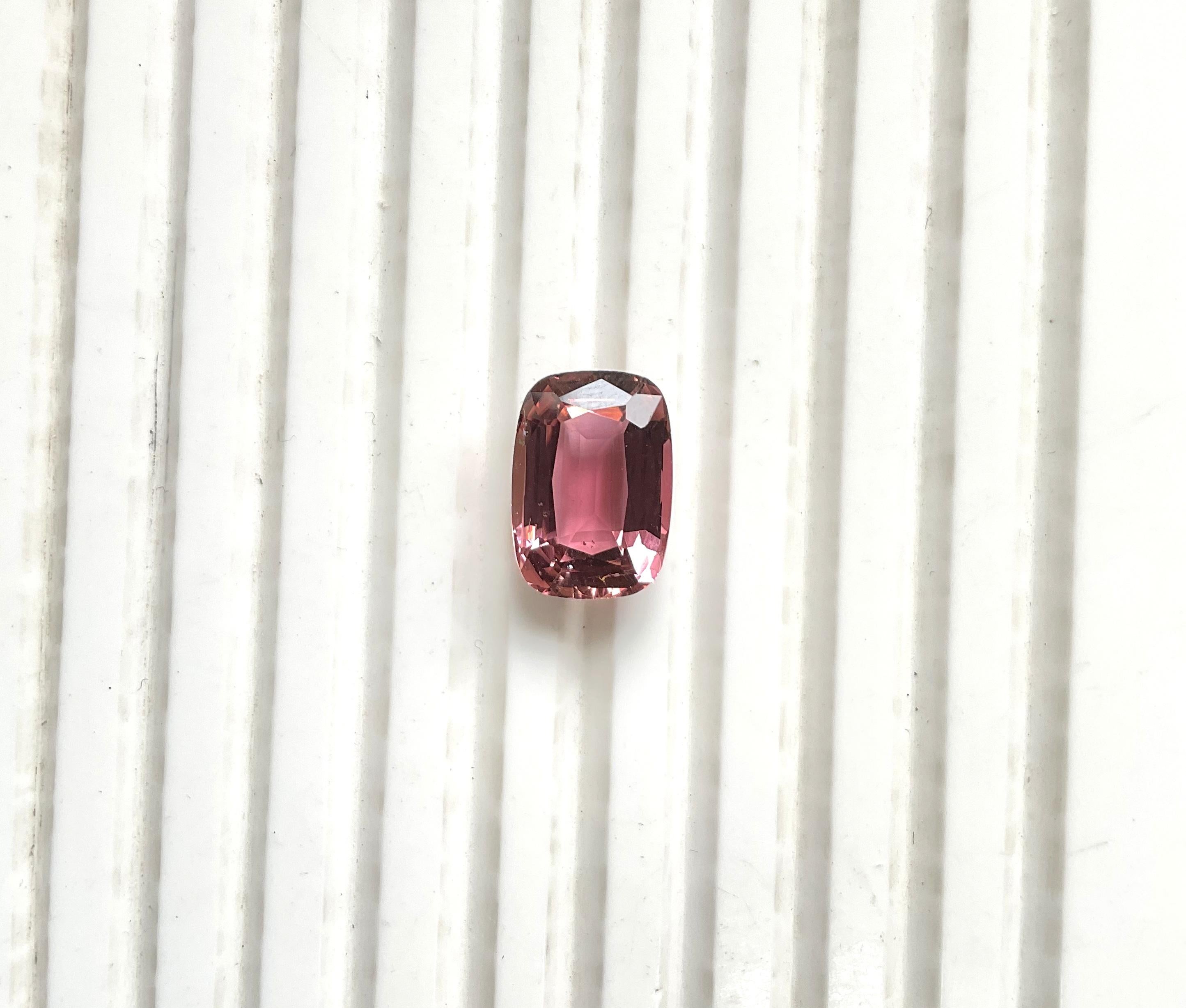5.36 Carats Peach Pinkish Tourmaline Cushion Cut Stone For Jewelry Natural Gem In New Condition For Sale In Jaipur, RJ