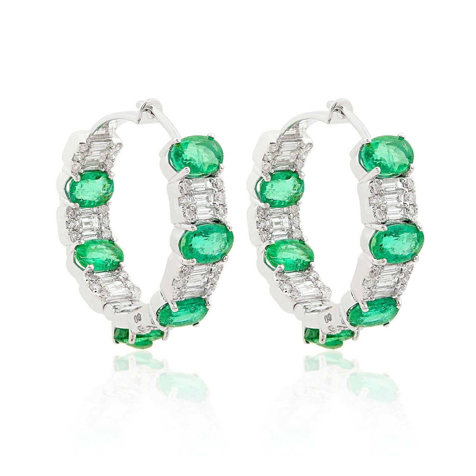 Mixed Cut 5.36 Carats Zambian Emerald 1.95 carat Diamond 14 Karat Gold Round Hoop Earrings For Sale