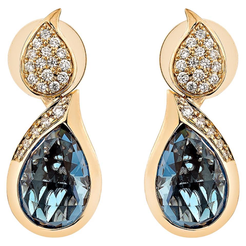 Boucle d'oreille pendante en topaze bleue de Londres de 5,369 carats en 18KRG avec diamant blanc.