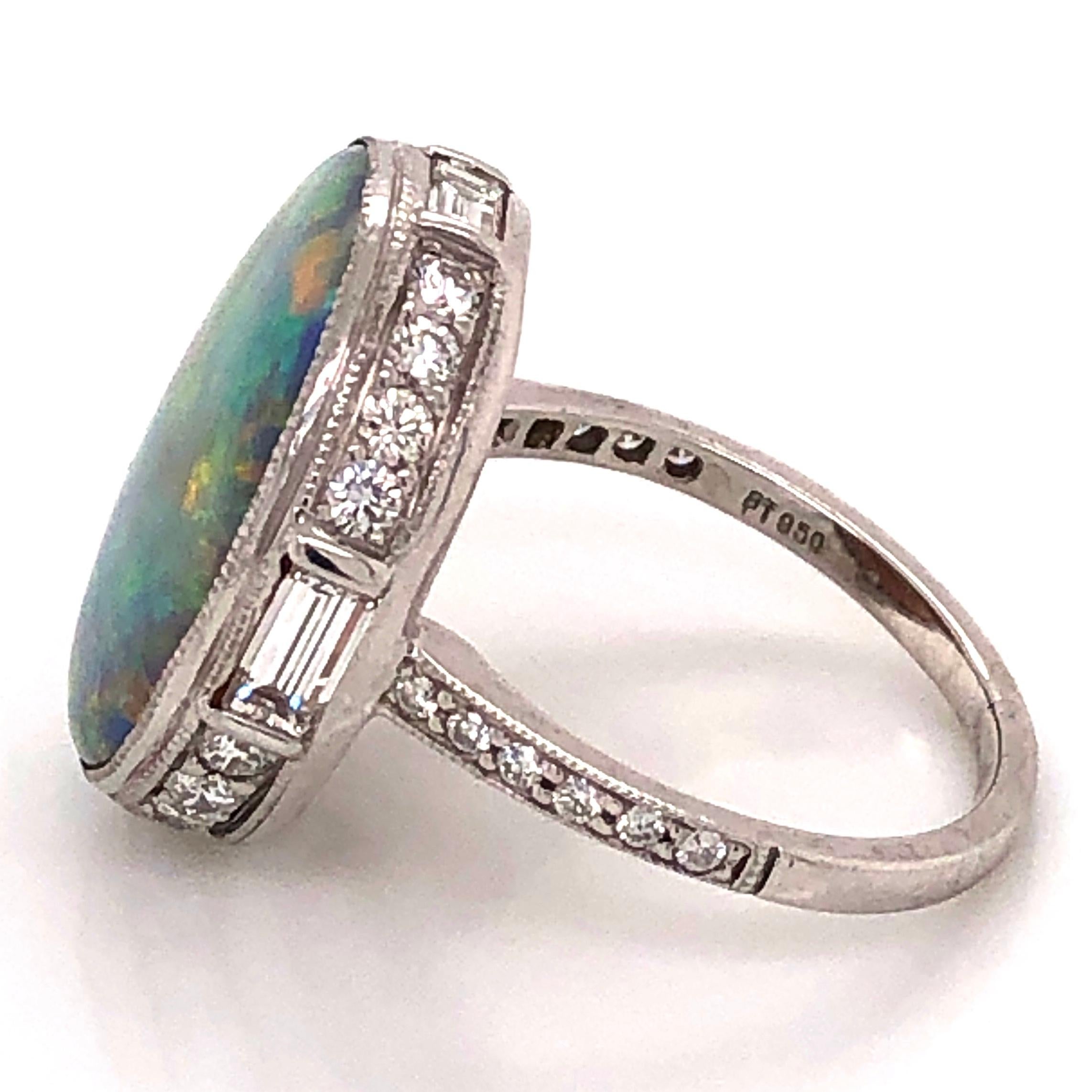 Women's or Men's 5.37 Carat Dark Gray Opal and Diamond Platinum Ring Estate Fine Jewelry For Sale