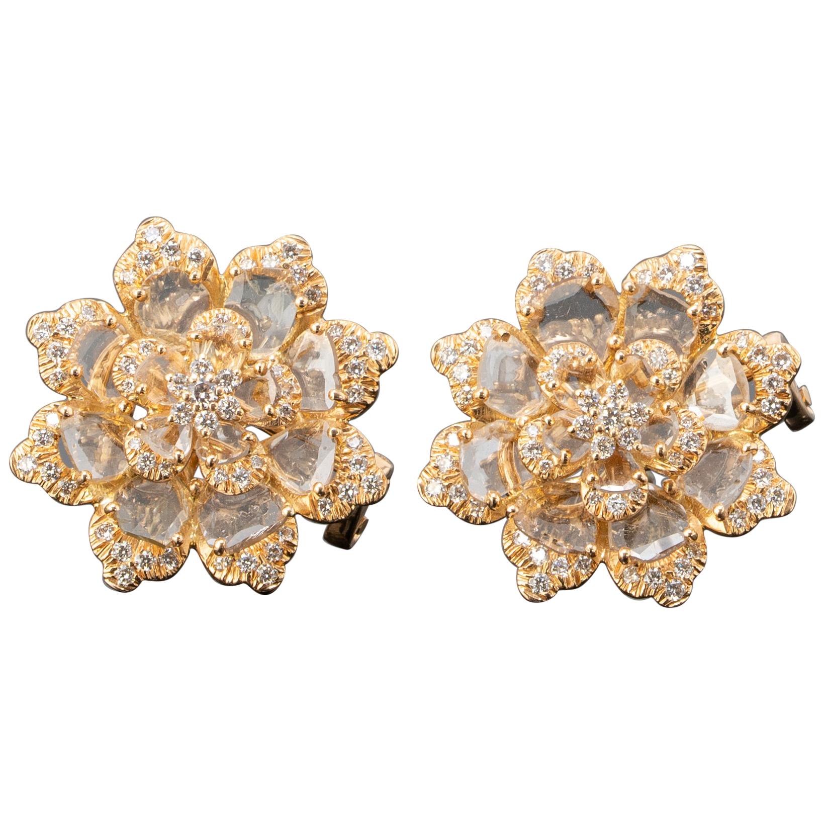 5.37 Carat Diamond and 18 Karat Yellow Gold Stud Earrings For Sale