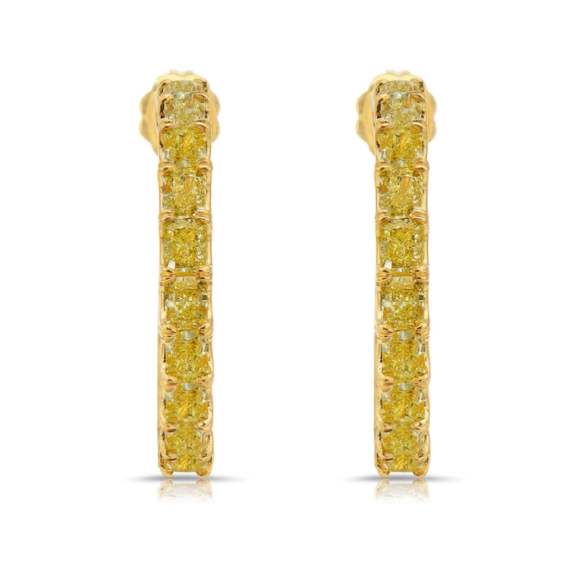 Wunderschöne 5,37 Karat gelbe Diamant-Reifen 
- 32 Fancy Yellow VS Diamanten im Radiant-Schliff
- 18kt Gelbgold
- 1,5 Zoll

Mit seltenen Farben Außergewöhnliches erreichbar machen
