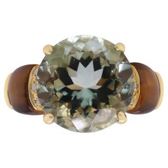 Vintage 5.37 Carat Green amethyst and 0.04 Carat Round Diamond 14 Karat Yellow Gold Ring