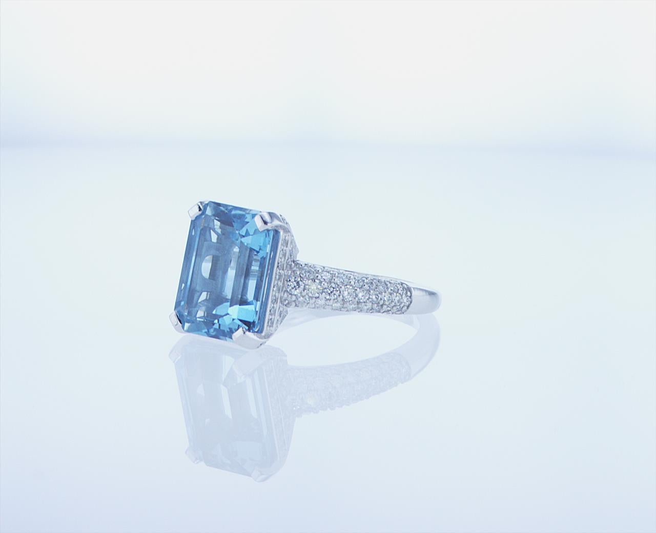 Emerald Cut 5.37 Ct Aqua Cocktail Ring in 18k White Gold with Palladium For Sale