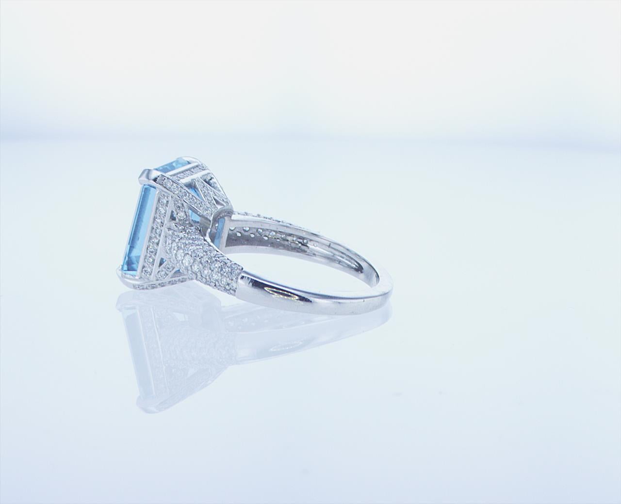 5.37 Ct Aqua Cocktail Ring in 18k White Gold with Palladium For Sale 3