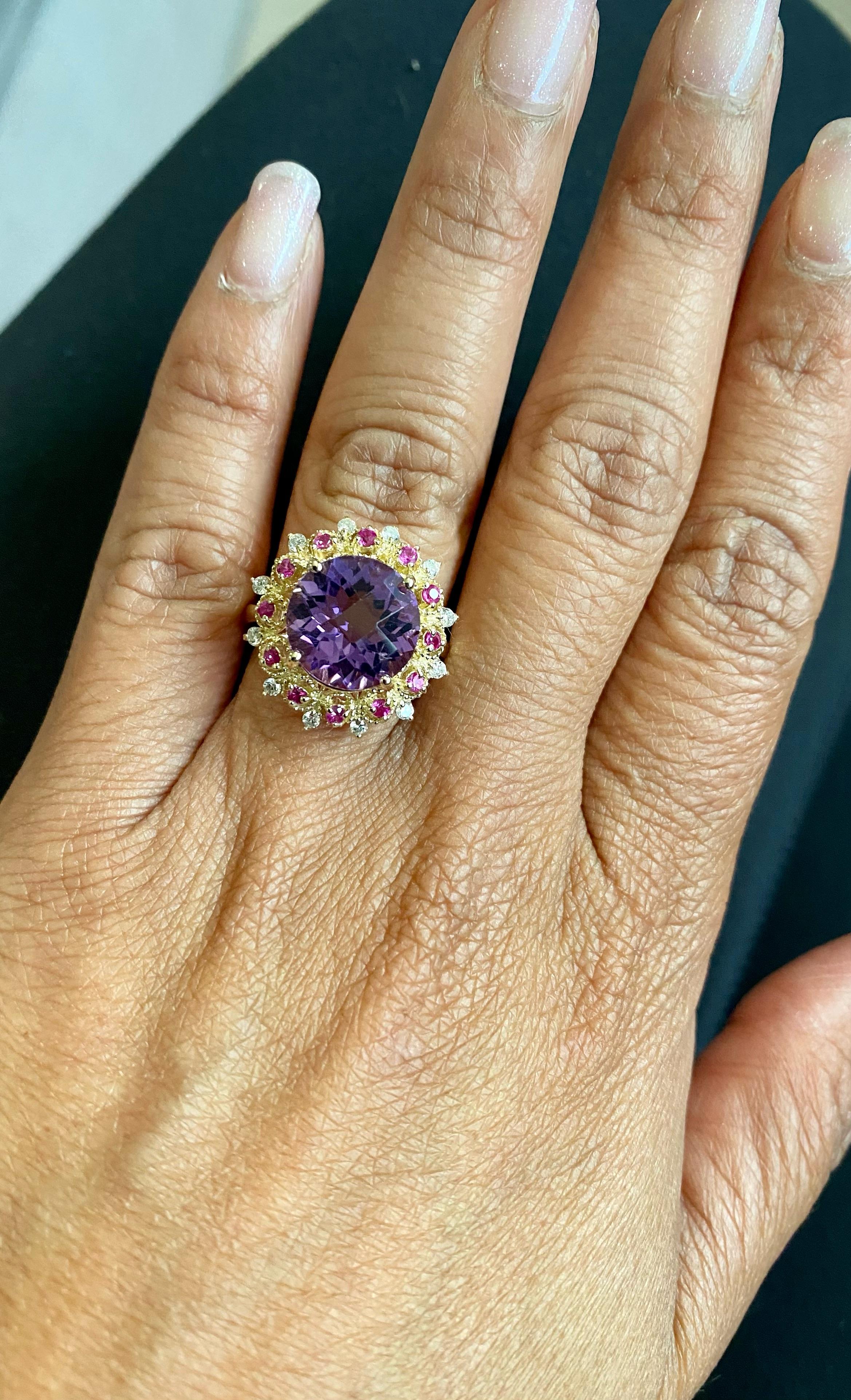 Amethyst Pink Sapphire Diamond Yellow Gold Cocktail Ring In New Condition For Sale In Los Angeles, CA