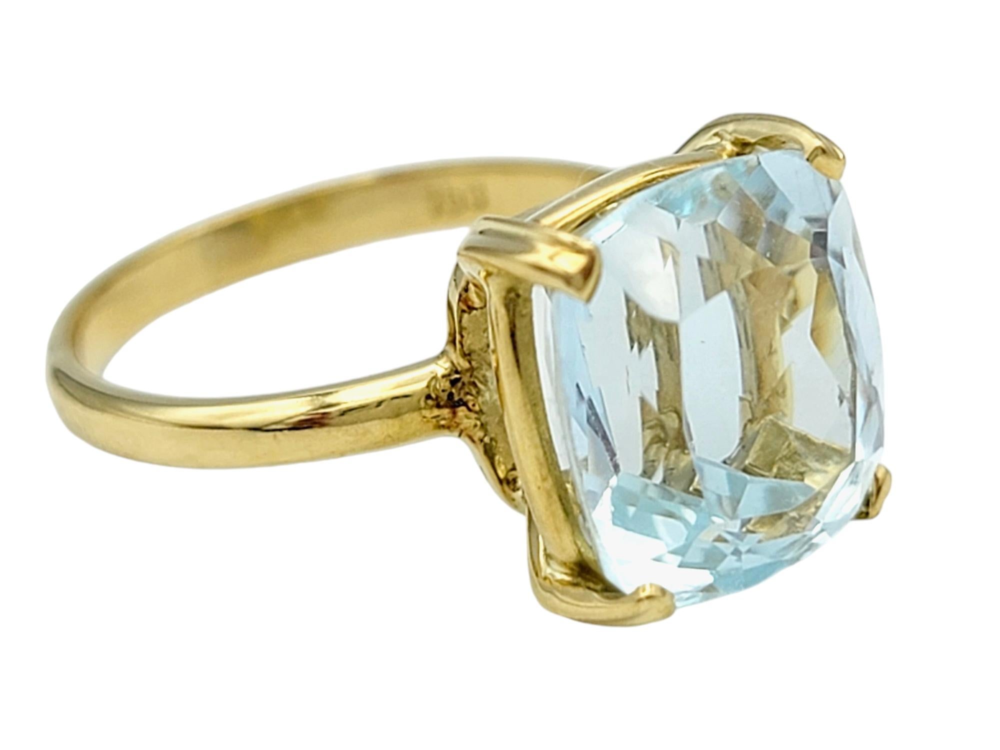 Women's 5.38 Carat Cushion Cut Aquamarine Solitaire Ring in 18 Karat Yellow Gold For Sale