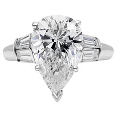 5.38 Carat Pear Diamond Ring Brilliant White 18K Gold Radiant Elegance