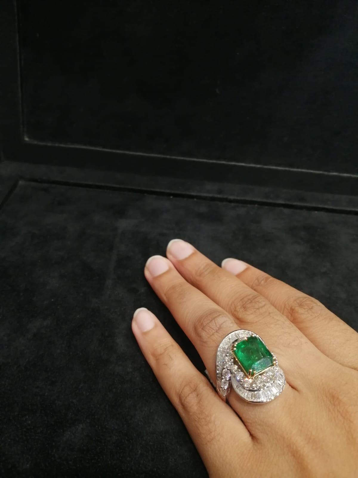 5.39 Carat Emerald and Diamond Ring in 18K White Gold For Sale 2