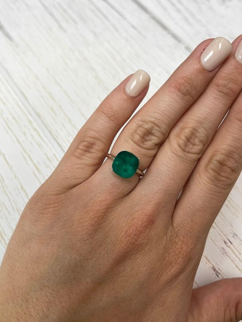 5.39 Carat Intense Green Colombian Emerald - Minor Oil Cushion Cut May Birthston For Sale 2