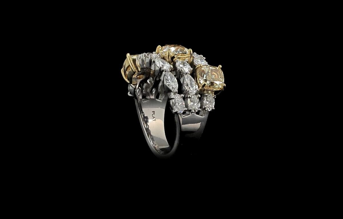 Women's 5.39 Ctw. Light Yellow and Diamonds Ring in 18K Yellow Gold & Platinum For Sale