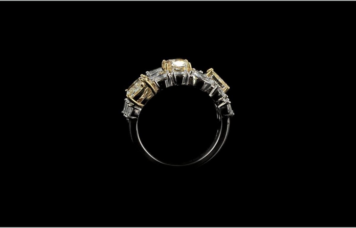 5.39 Ctw. Light Yellow and Diamonds Ring in 18K Yellow Gold & Platinum For Sale 1
