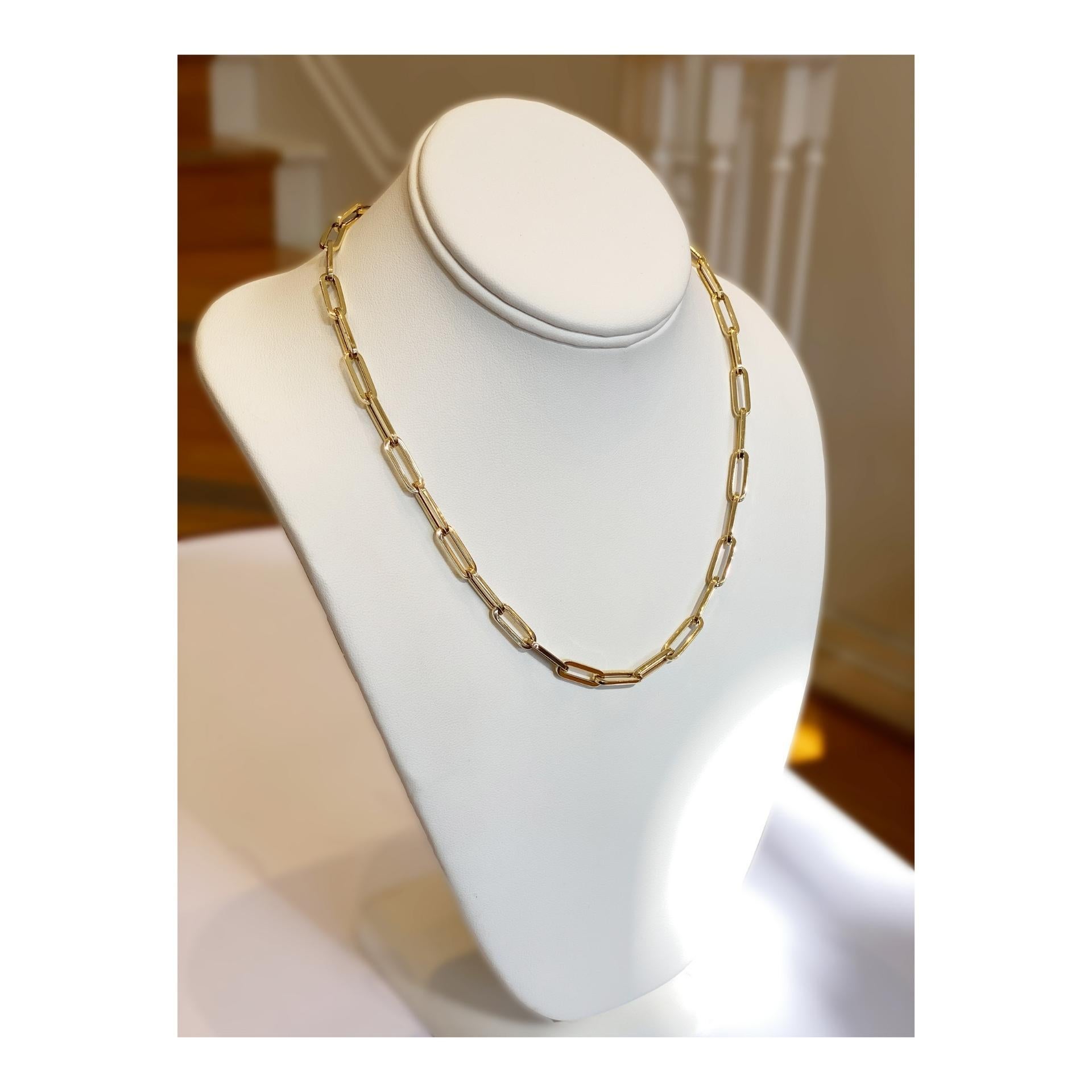 Paperclip Gold Necklace 5.30mm in 18K Yellow Gold 18 inches

Set in 18K Yellow Gold

Length: 18.0 inches

Width of Paperclip: 5.30 mm

Stock #: J5732

ALSO AVAILABLE IN 16