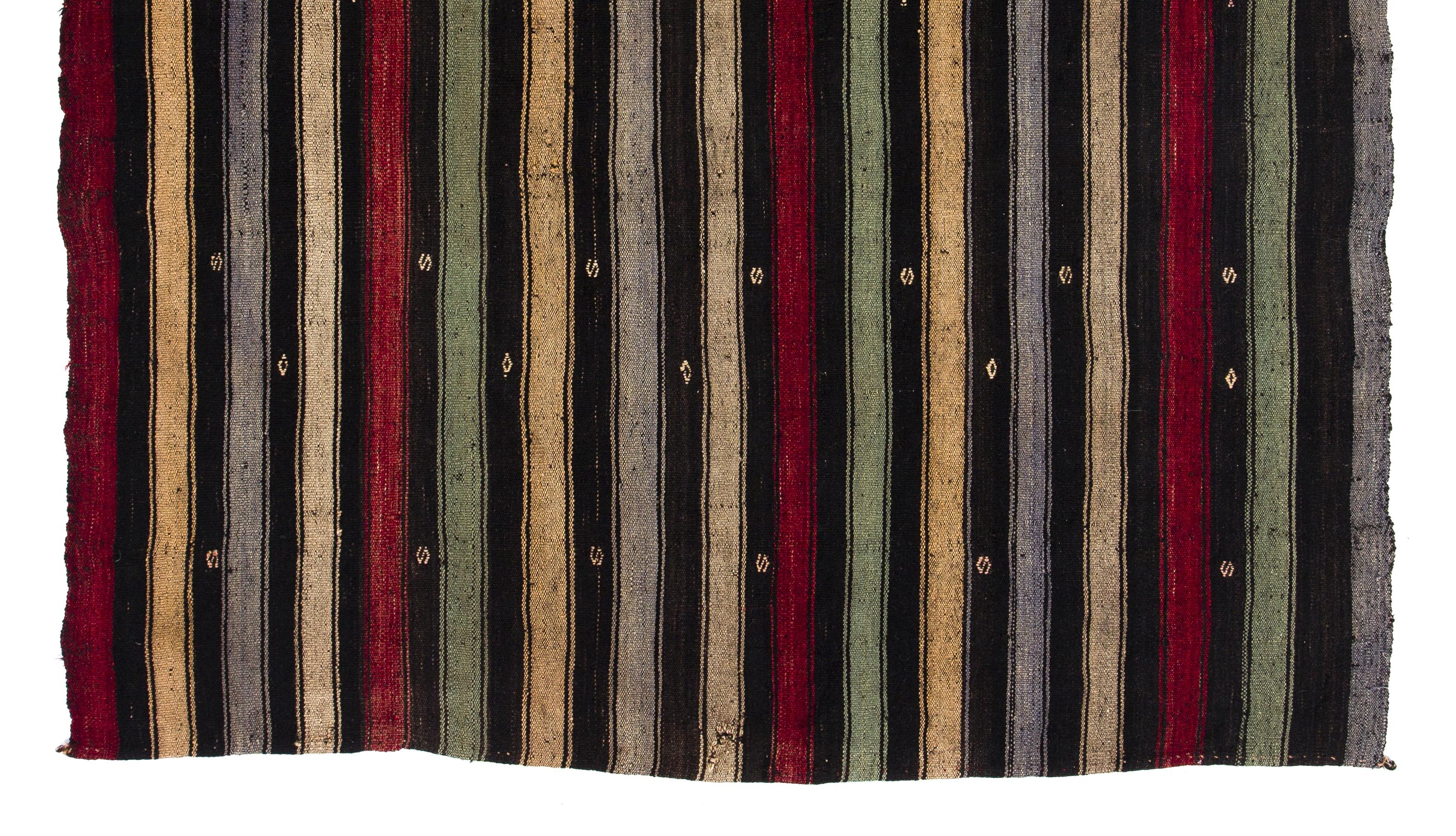 5.3x6 Ft Türkischer Kelim „Flat-Weave“ mit vertikalen Bändern, 100 % Wolle, farbenfroher Teppich im Zustand „Gut“ im Angebot in Philadelphia, PA