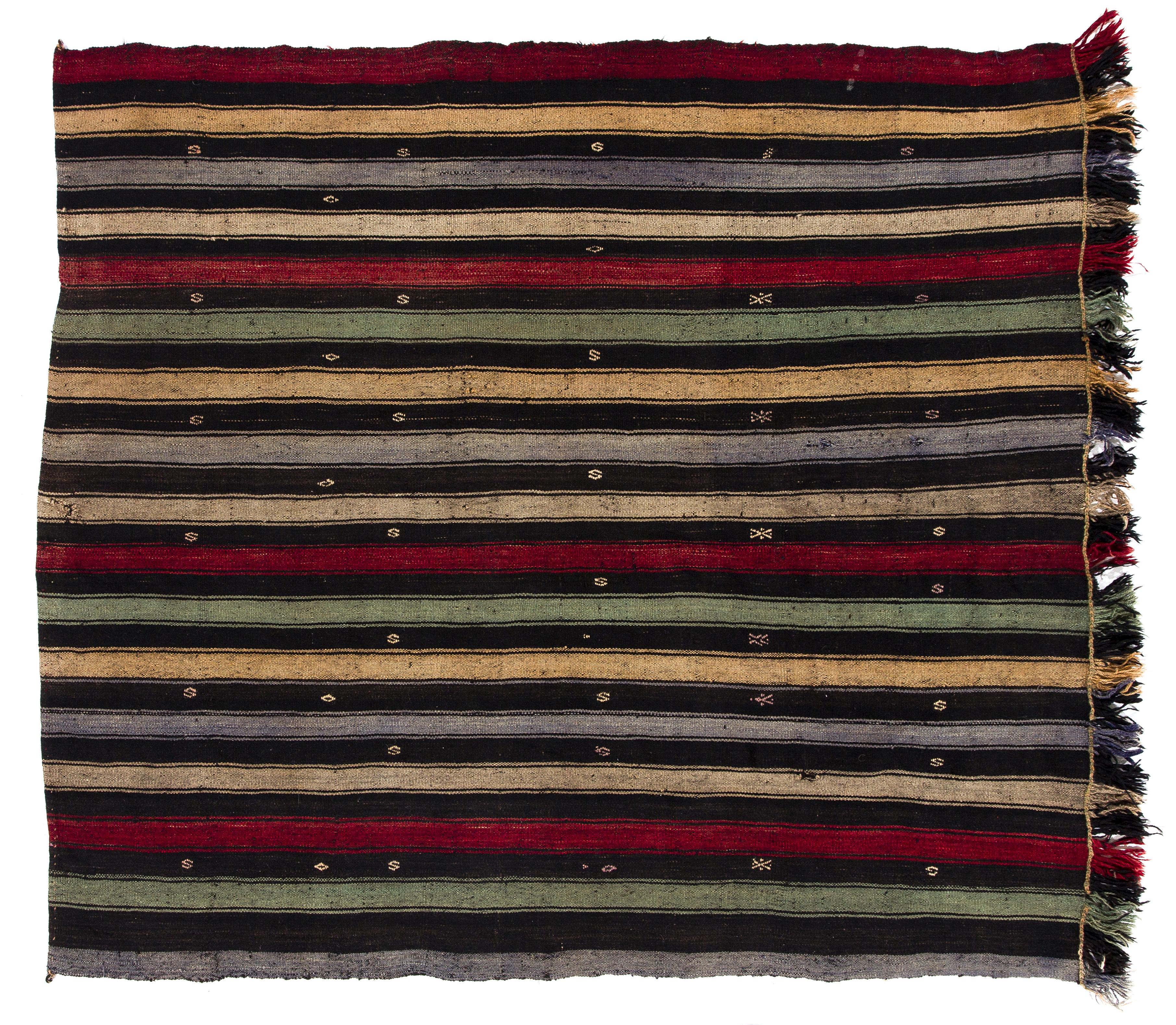 5.3x6 Ft Türkischer Kelim „Flat-Weave“ mit vertikalen Bändern, 100 % Wolle, farbenfroher Teppich (20. Jahrhundert) im Angebot