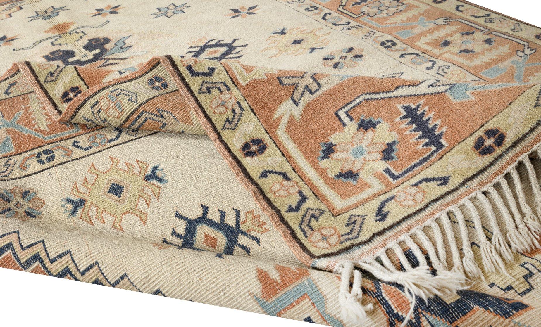 Bohemian 5.3x6.9 Ft Modern Handmade Turkish Wool Area Rug with Geometric Medallion Design For Sale