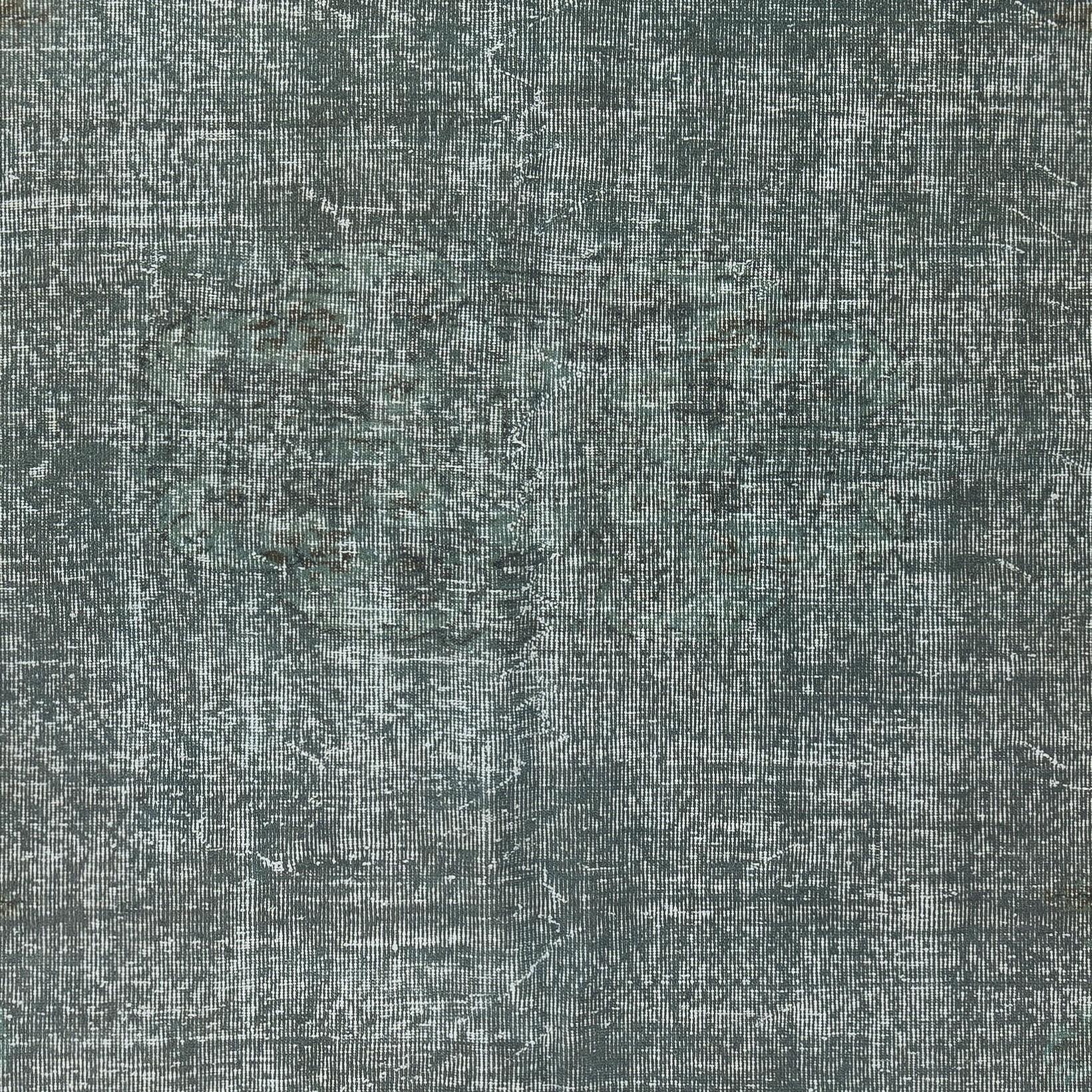 5.3x8 Ft Contemporary Hand-knotted Area Rug. Green Color Turkish Floor Covering In Good Condition For Sale In Spring Valley, NY