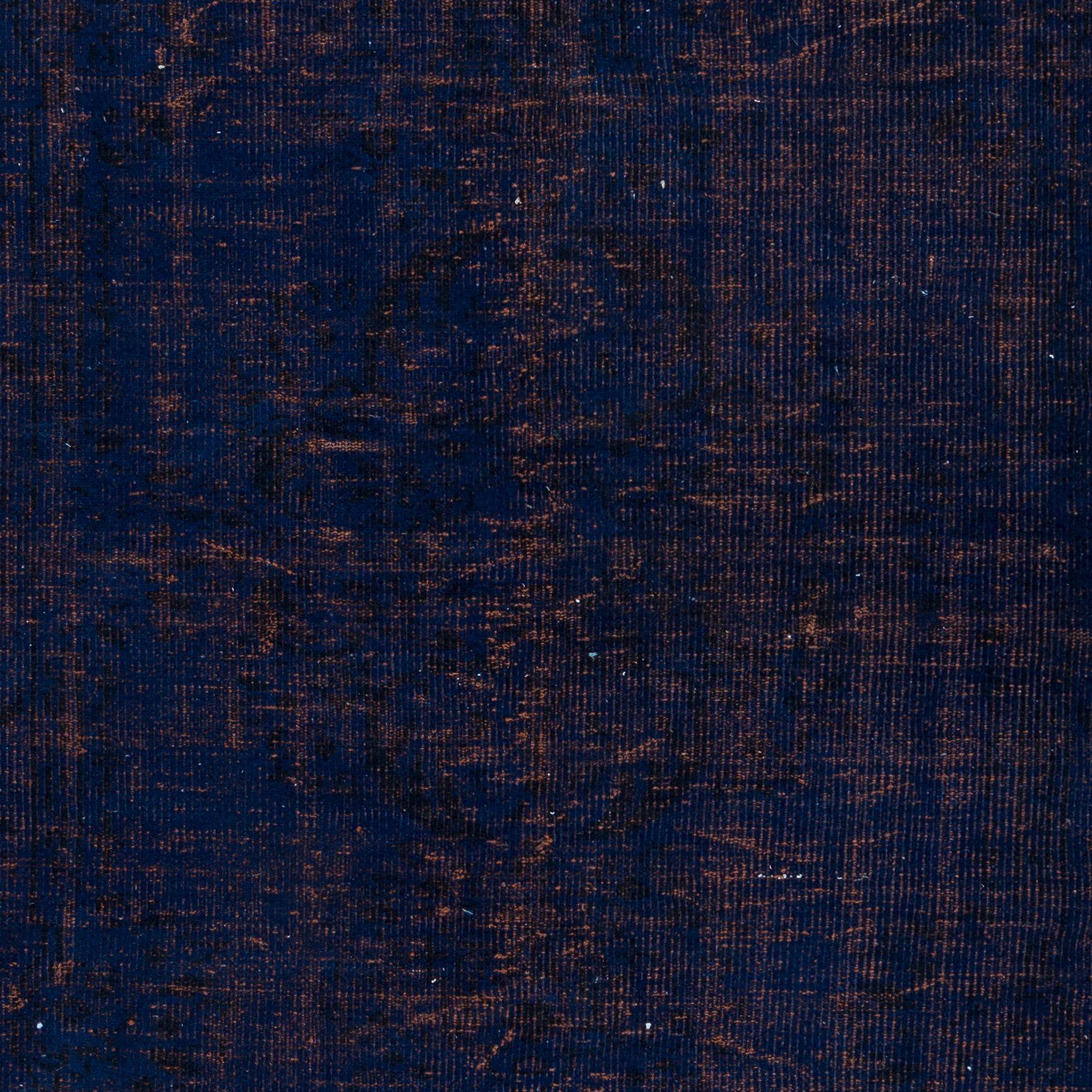 5.3x8.3 Ft Handmade Navy Blue Rug, Modern Turkish Carpet in Ultramarine Blue In Good Condition For Sale In Philadelphia, PA