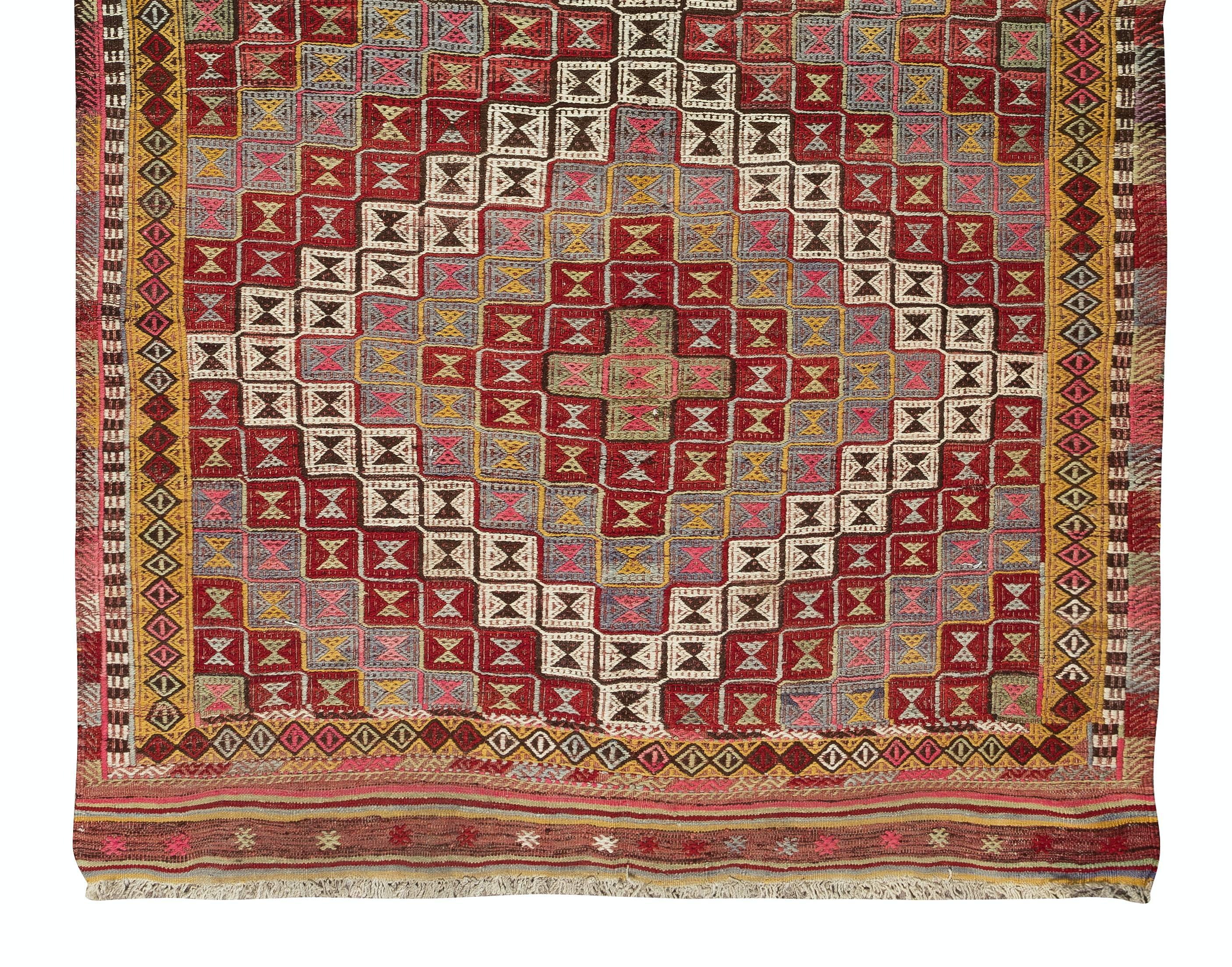 20th Century 5.3x8.3 Ft One-of-a-Kind Geometric Vintage Turkish Jijim Kilim Rug Made of Wool For Sale