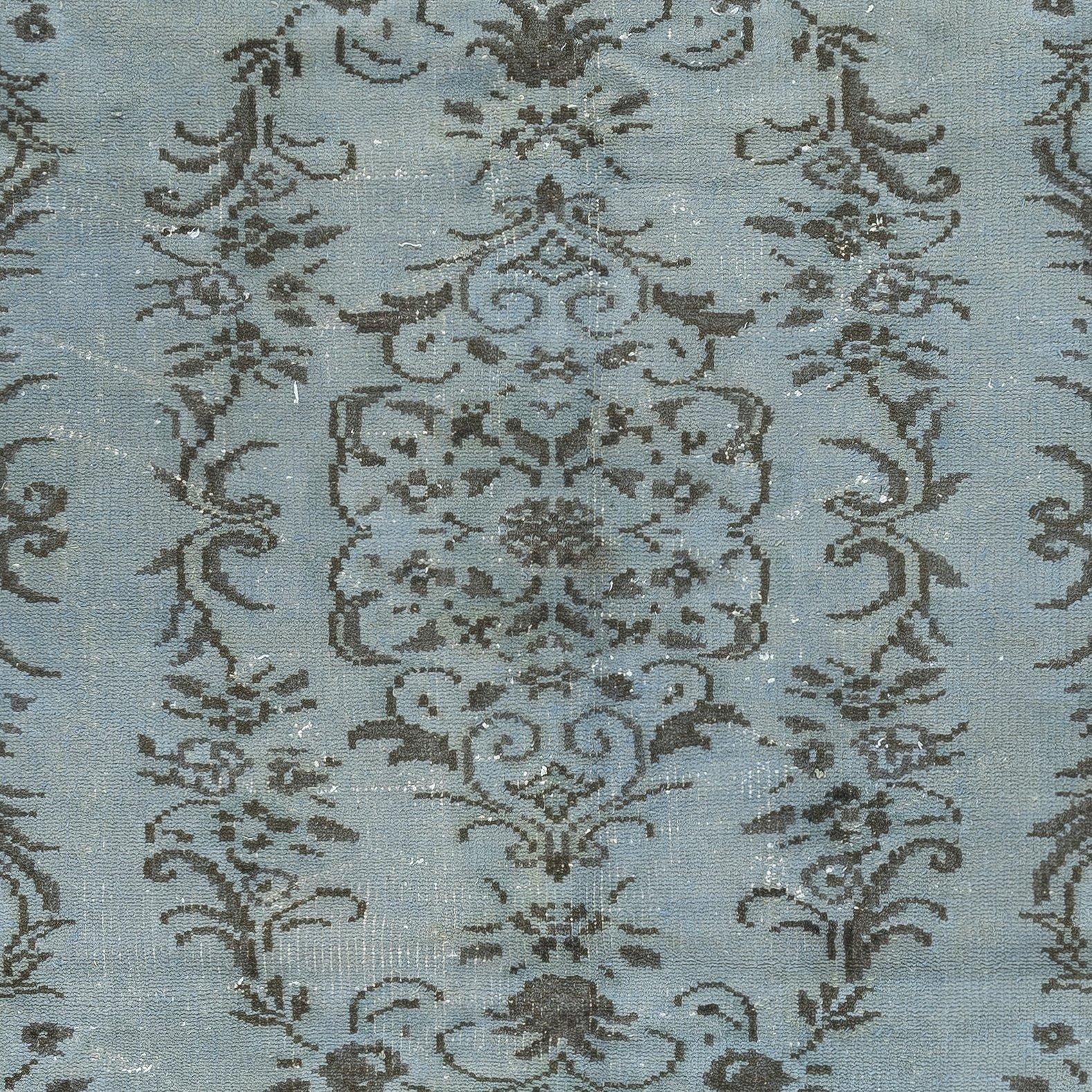 Moderner handgefertigter blauer türkischer Teppich mit Medaillon-Design 5.3x8.4 Ft im Zustand „Gut“ im Angebot in Spring Valley, NY