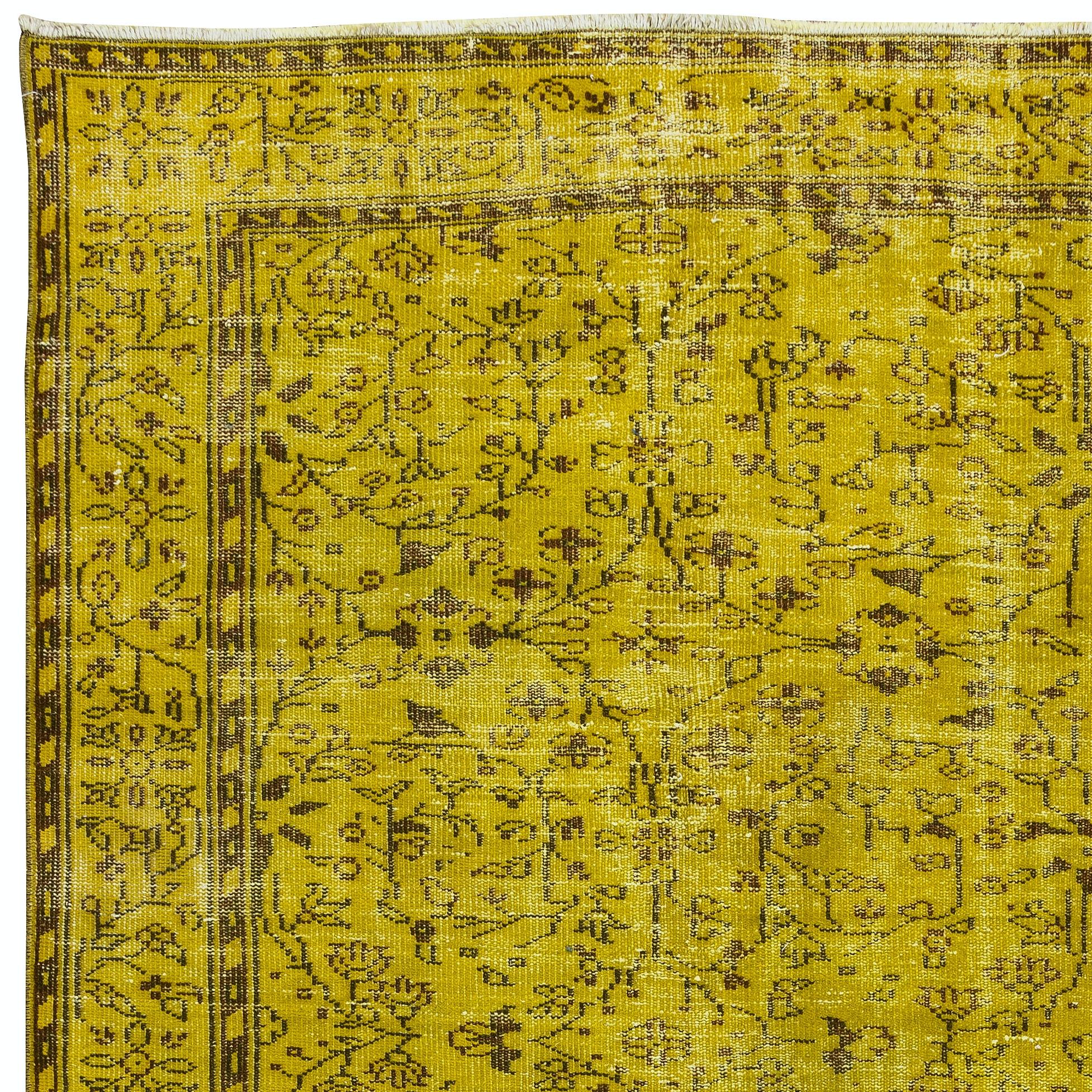 5.3x8.6 Ft Handmade Turkish Yellow Area Rug with Floral Design In Good Condition For Sale In Philadelphia, PA