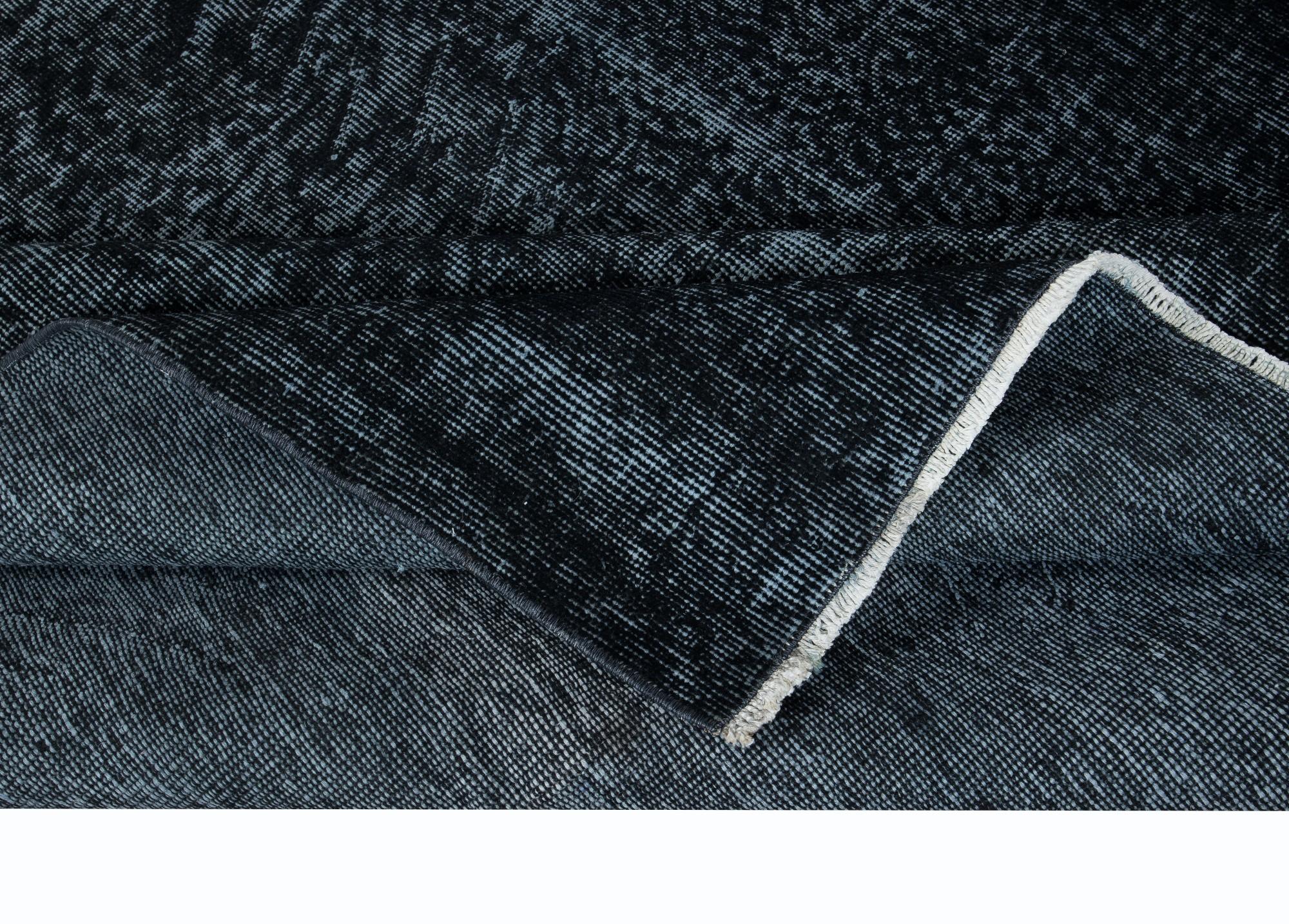 Hand-Woven 5.3x8.7 Ft Handmade Turkish Modern Wool Area Rug in Black & Bluish Black For Sale