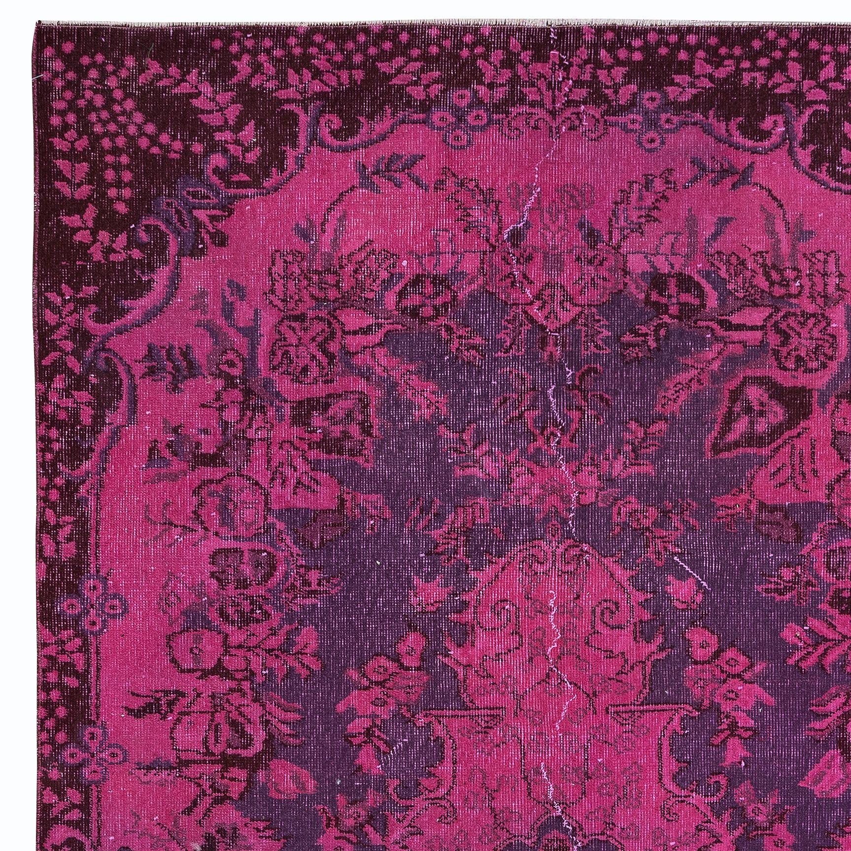 5.3x8.7 Ft Modern Handmade Turkish Area Rug in Pink, Violet Purple & Brown In Good Condition For Sale In Philadelphia, PA