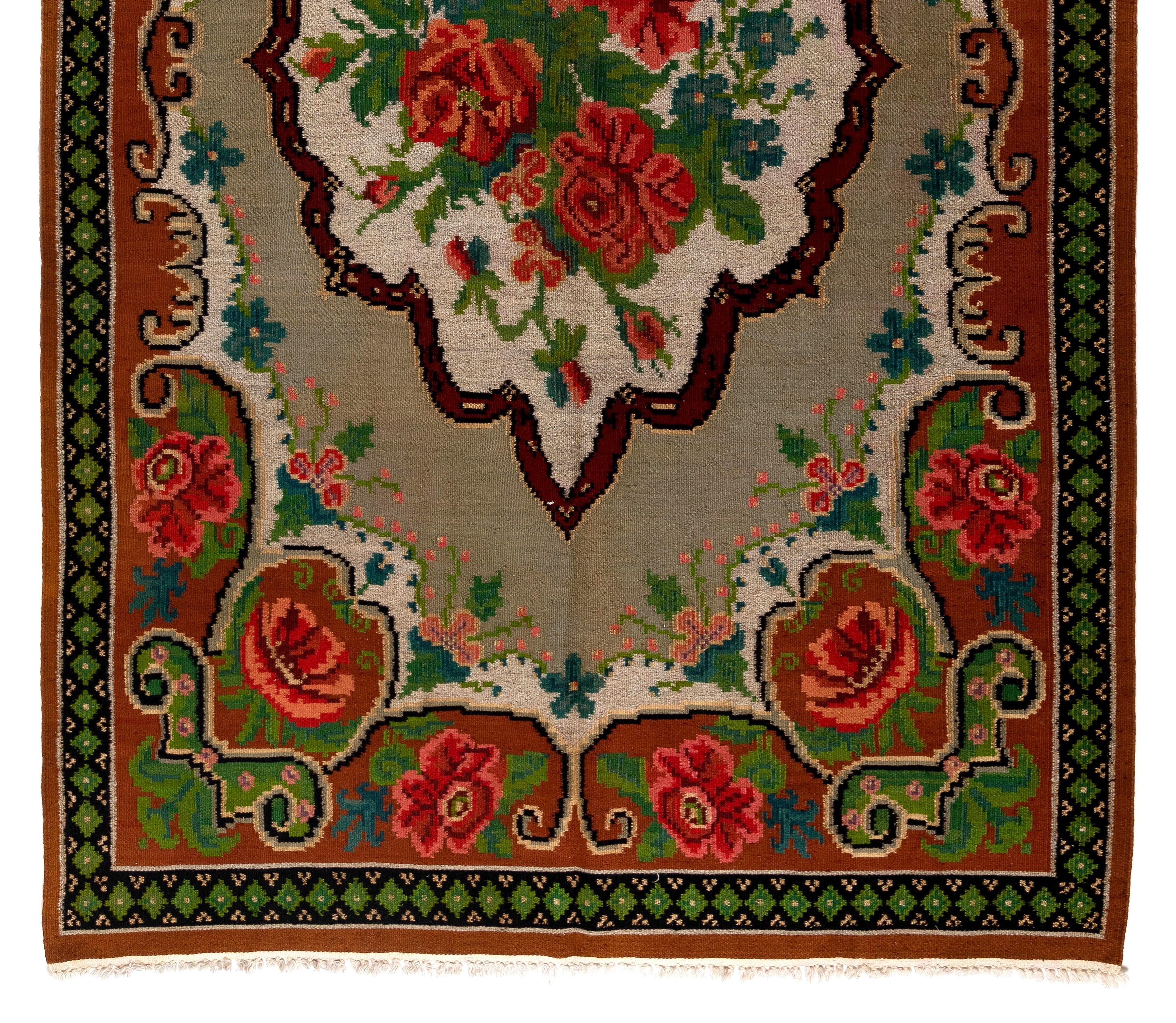 Handgewebter moldischer Kelim mit Blumenmuster, bessarabischer Teppich, 5.3x8.8 m (Böhmisch) im Angebot
