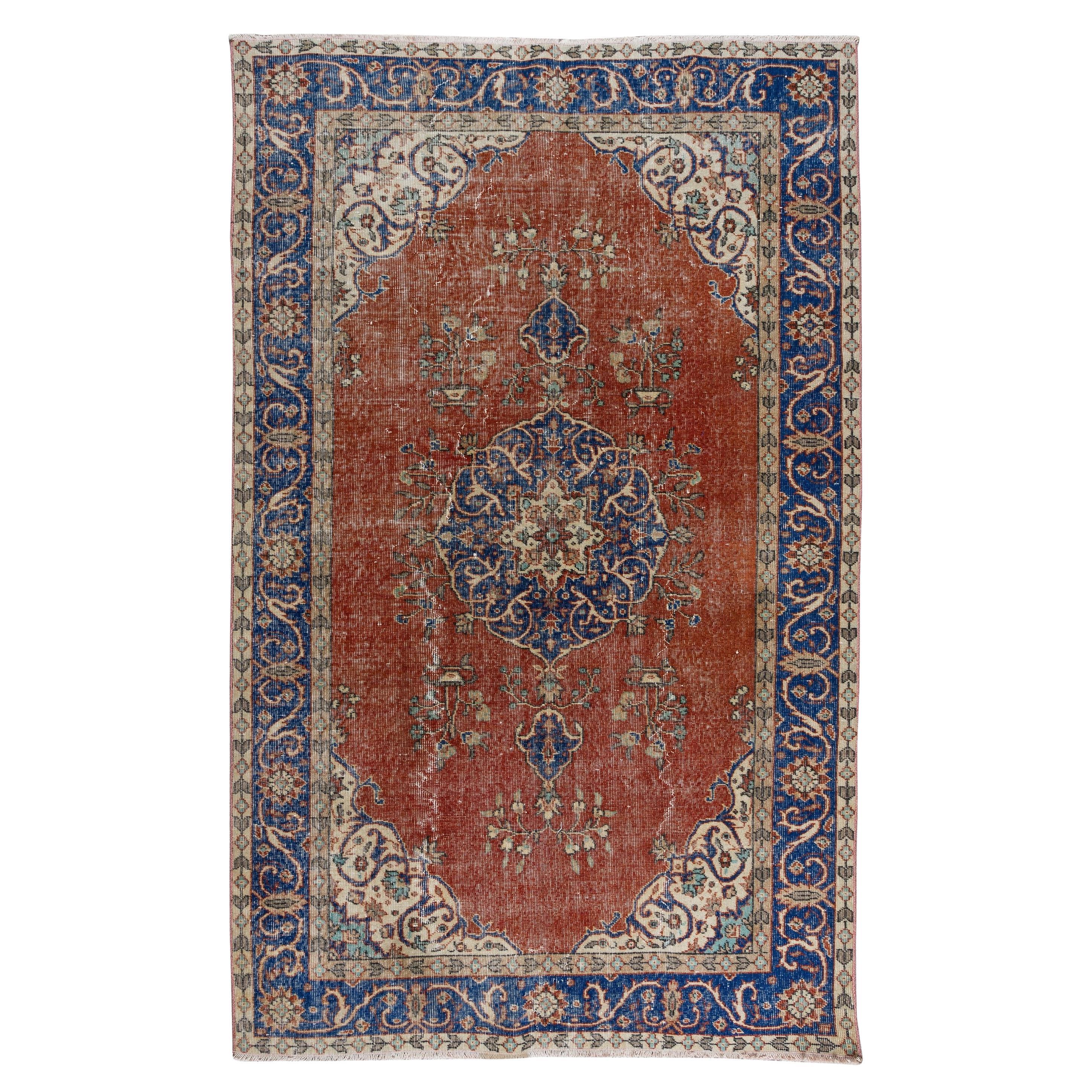 5.3x8.8 Ft Traditional Vintage Hand Knotted Turkish Rug with Medallion Design For Sale