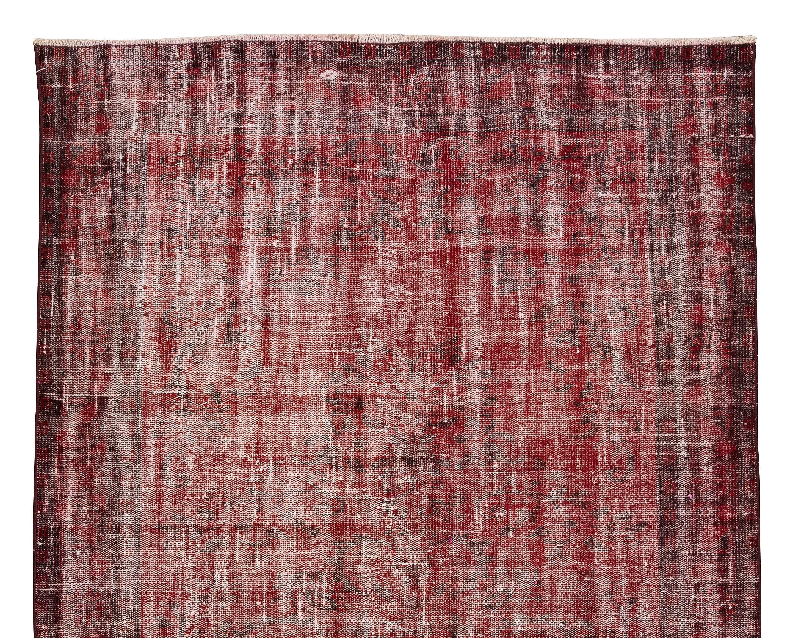 5.3x9 Ft Red Modern Carpet, Distressed Hand-Knotted Anatolian Mid-Century Rug In Good Condition For Sale In Philadelphia, PA