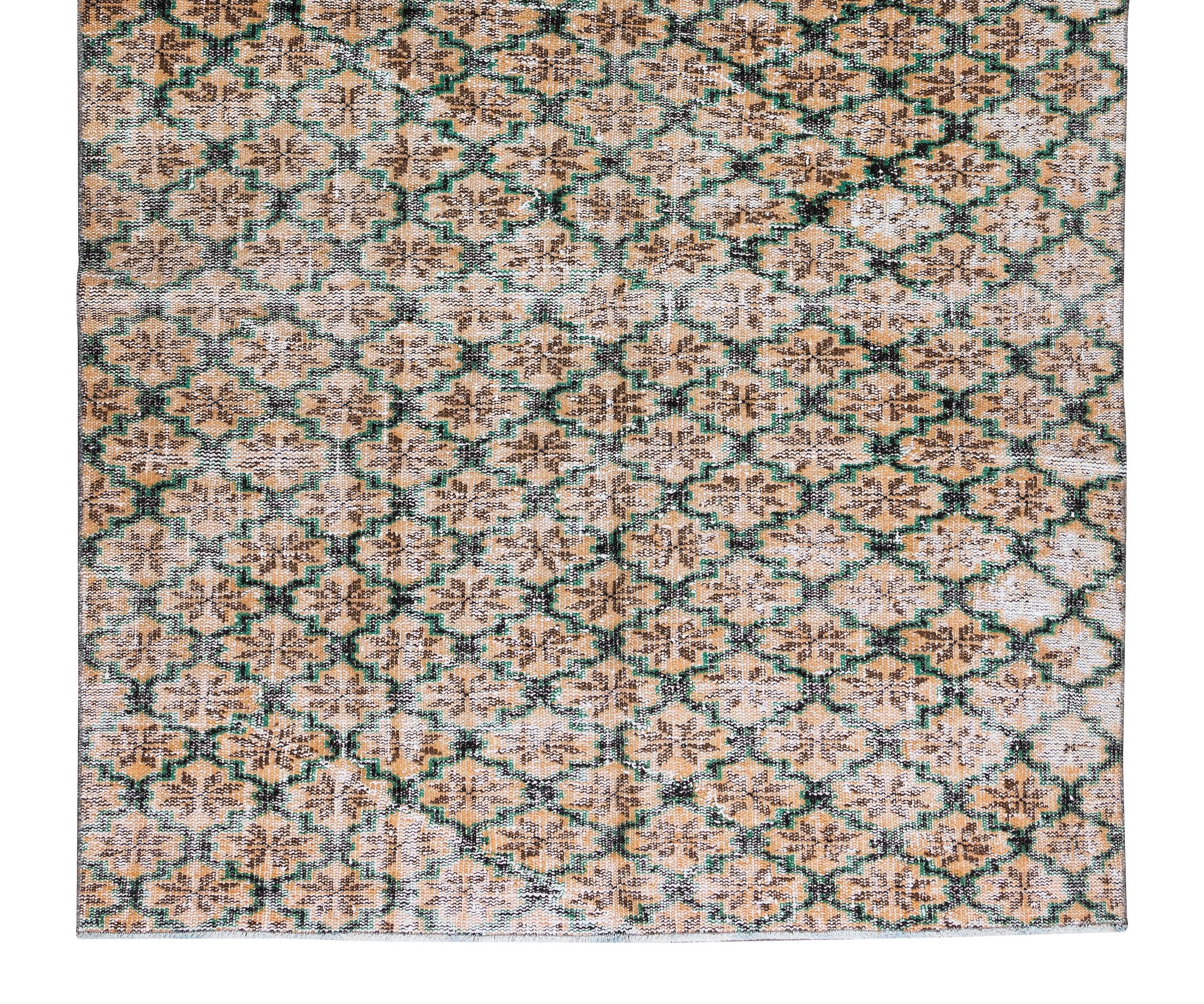 Noué à la main Tapis anatolien vintage noué à la main à motif de fleurs 5,3 x 8,9 m, tapis de décoration intérieure en vente