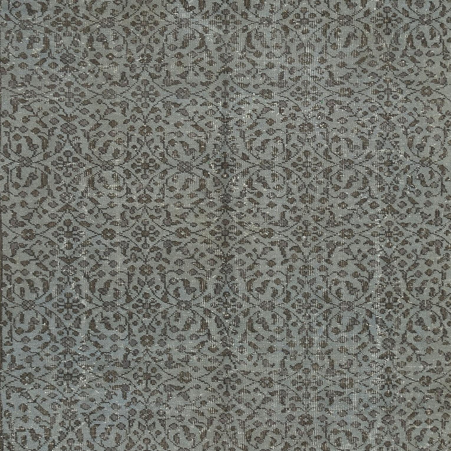 Annodato a mano Tappeto di lana blu 5.3x9 Ft con design floreale, fatto a mano in Turchia in vendita
