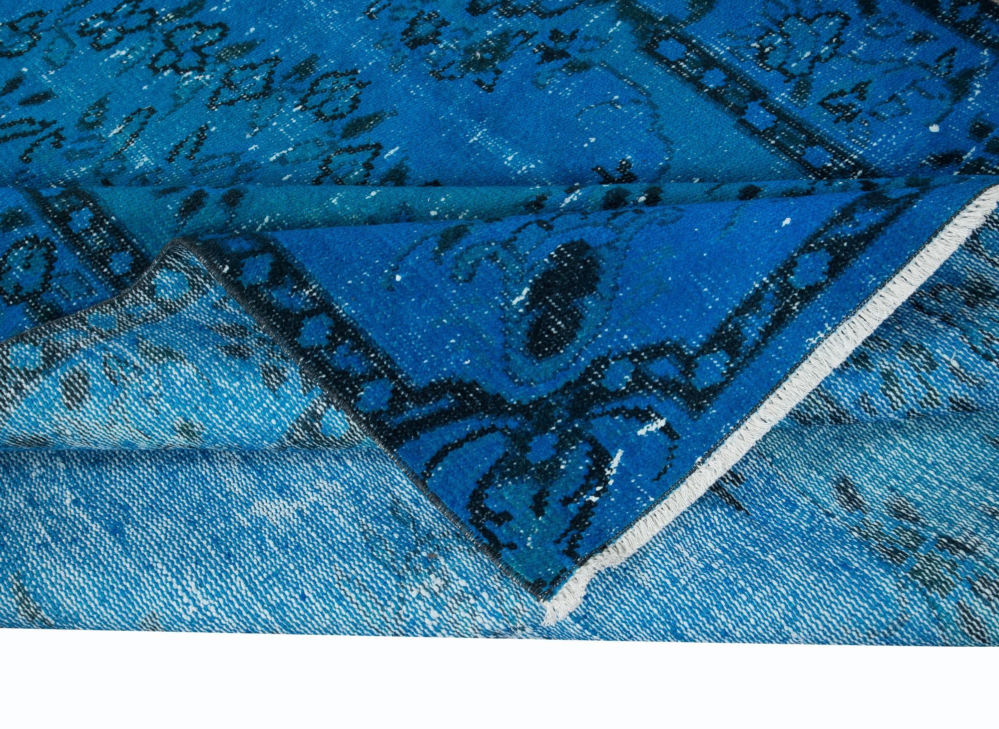 Modern 5.3x9.2 Ft Blue Handmade Turkish Rug for Living Room, Bedroom, Dining Room For Sale