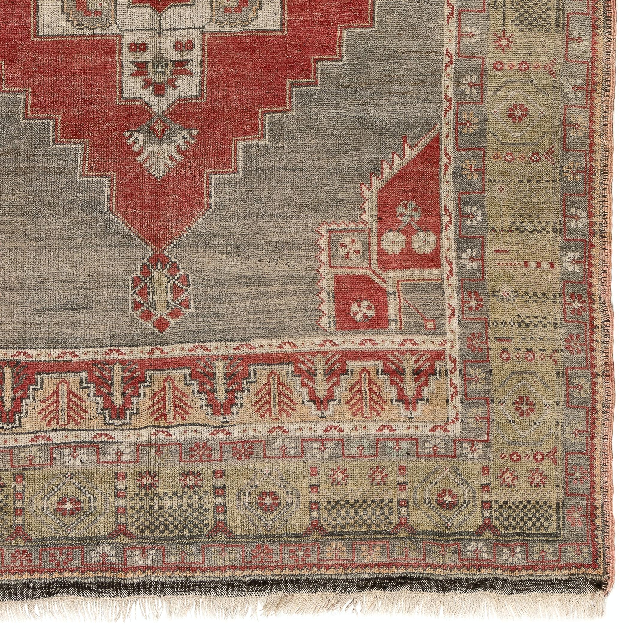 Hand-Knotted 5.3x9.4 Ft Hand Knotted Vintage Anatolian Area Rug with Tribal Style. 100% Wool For Sale
