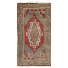 Handgeknüpfter Anatolischer Vintage-Teppich im Stammesstil mit 5.3x9,4 Ft aus 100 % Wolle im Stammesstil
