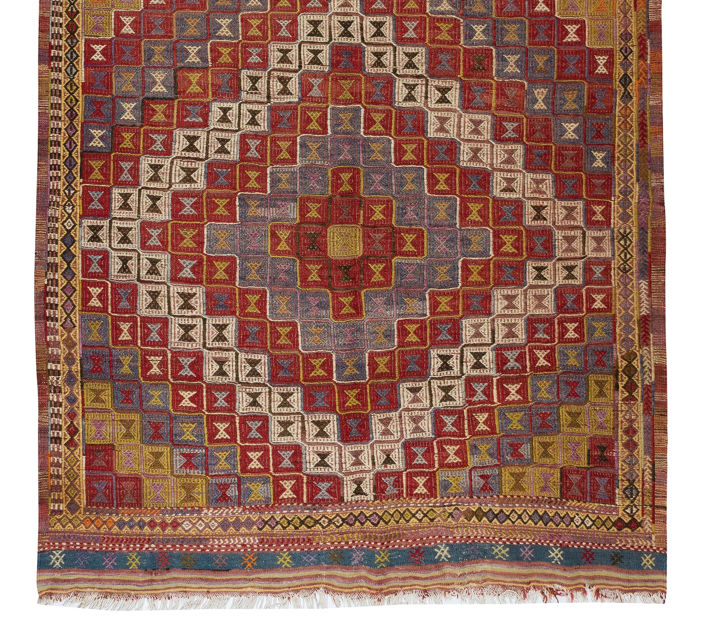 Tapis Jijim Kilim coloré unique en son genre en laine turque vintage faite à la main 5.3x9,8 Ft Bon état - En vente à Spring Valley, NY