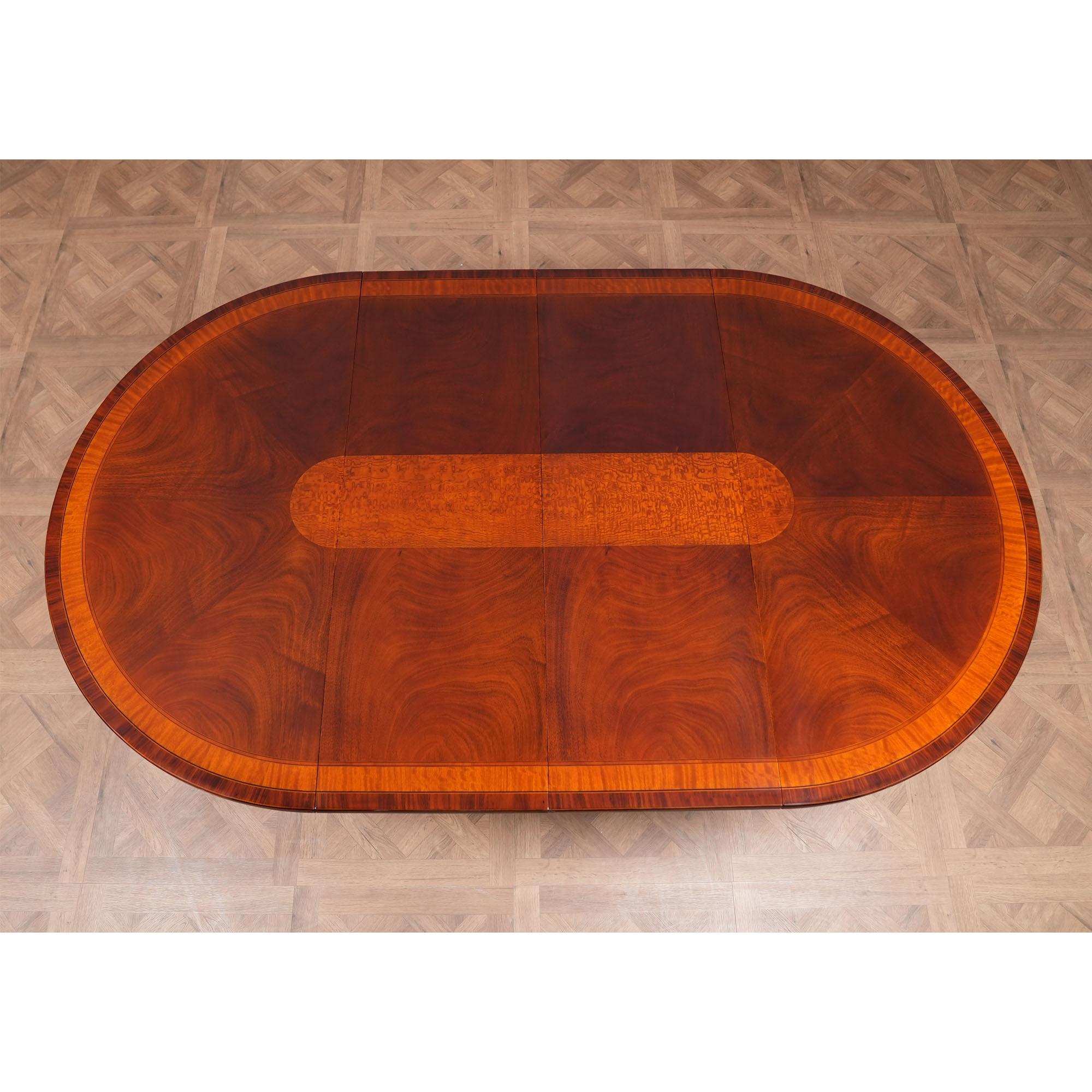 54″-90″ Table ronde en acajou en vente 3