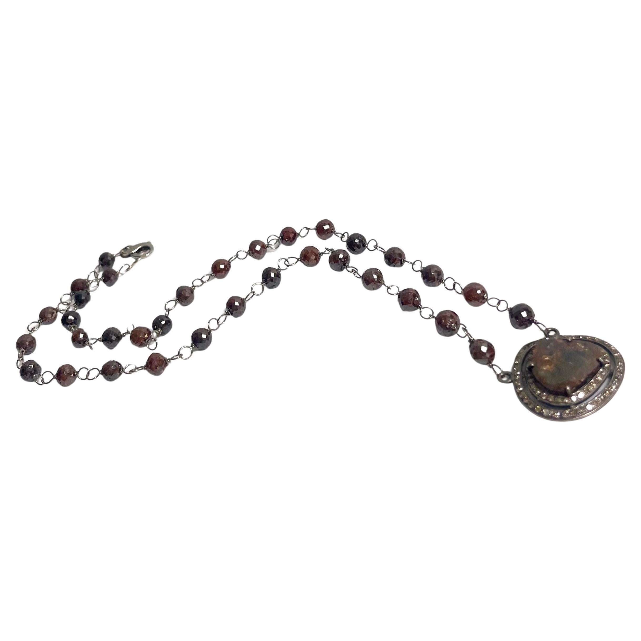 Taille ronde Collier pendentif à tranches de diamants bruns de 54 carats et diamants bruns de 43 carats en vente