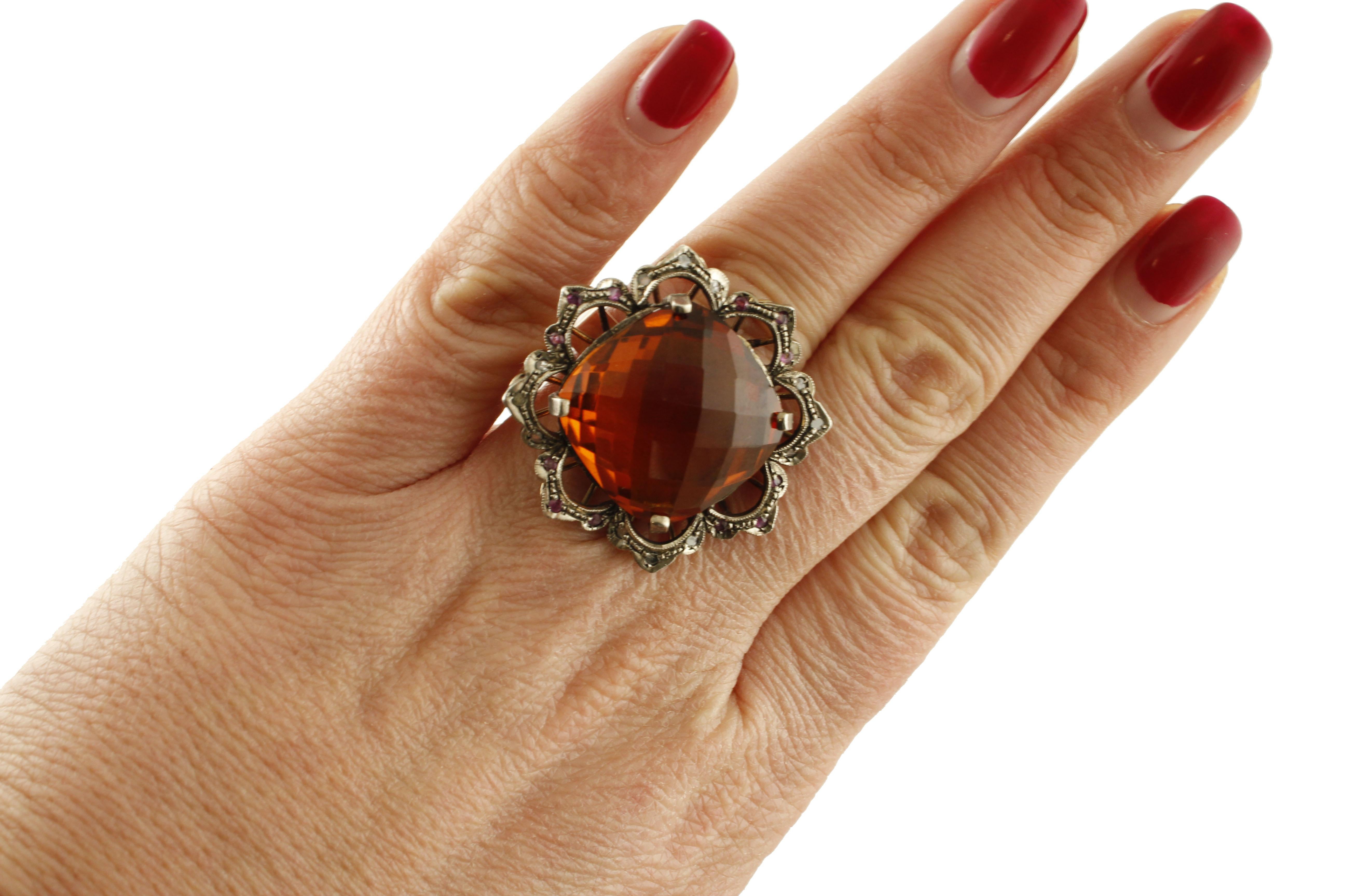 Bague cocktail en or rose et argent 5,4 G de citrine, petits diamants et rubis Bon état - En vente à Marcianise, Marcianise (CE)