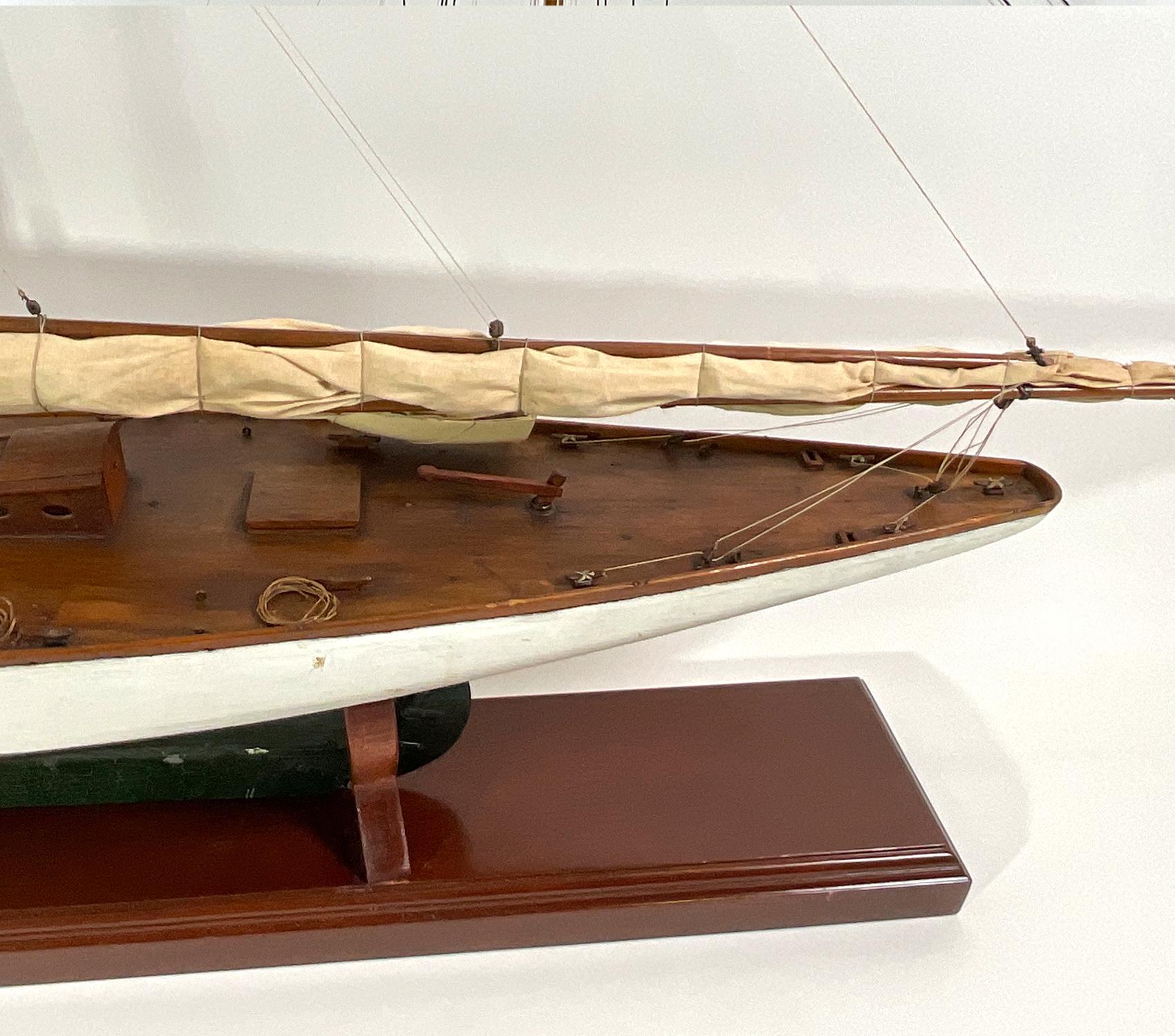 Wood Vintage Pond Yacht Model