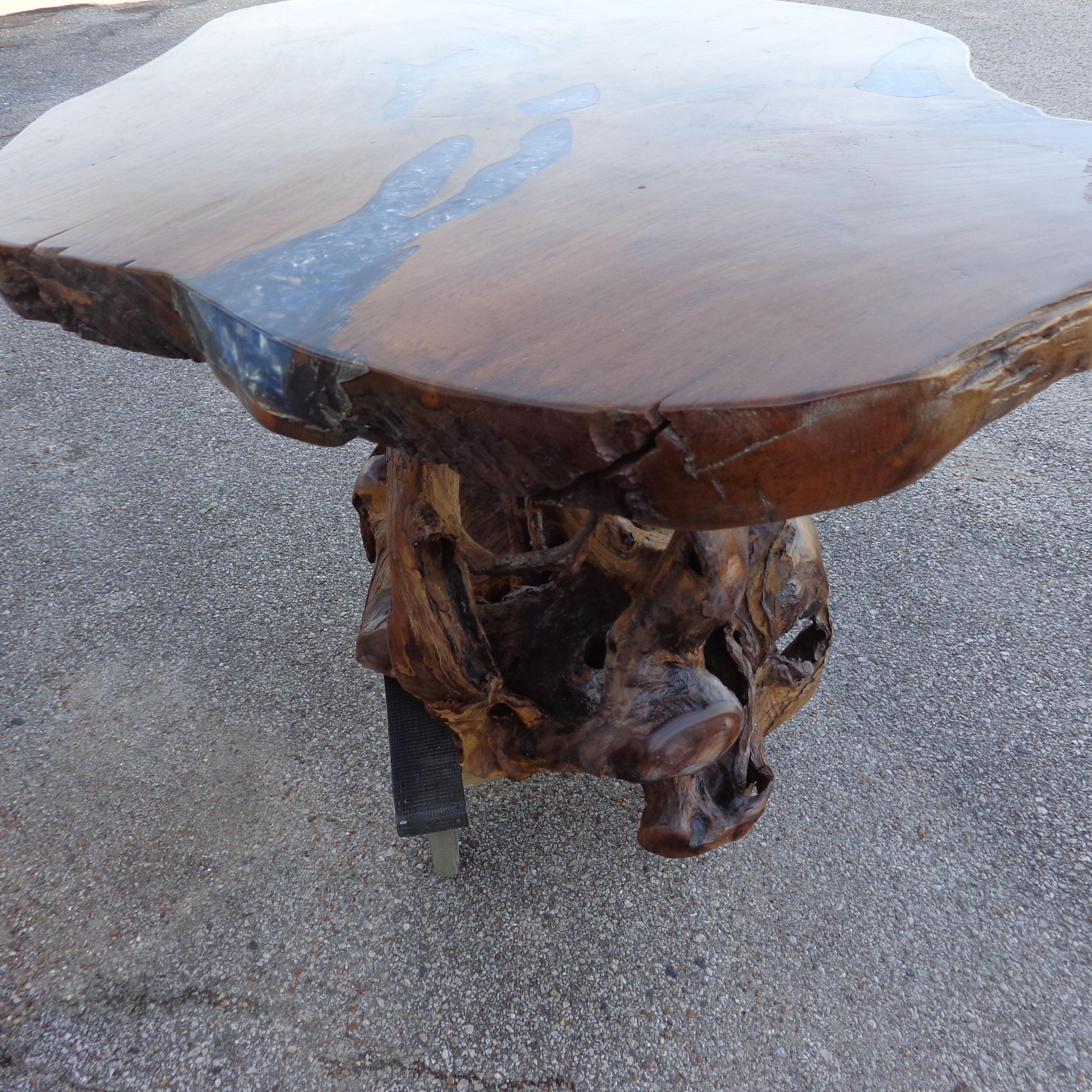 Live Edge Glass Inlaid Dining Console Table In Good Condition For Sale In Pasadena, TX