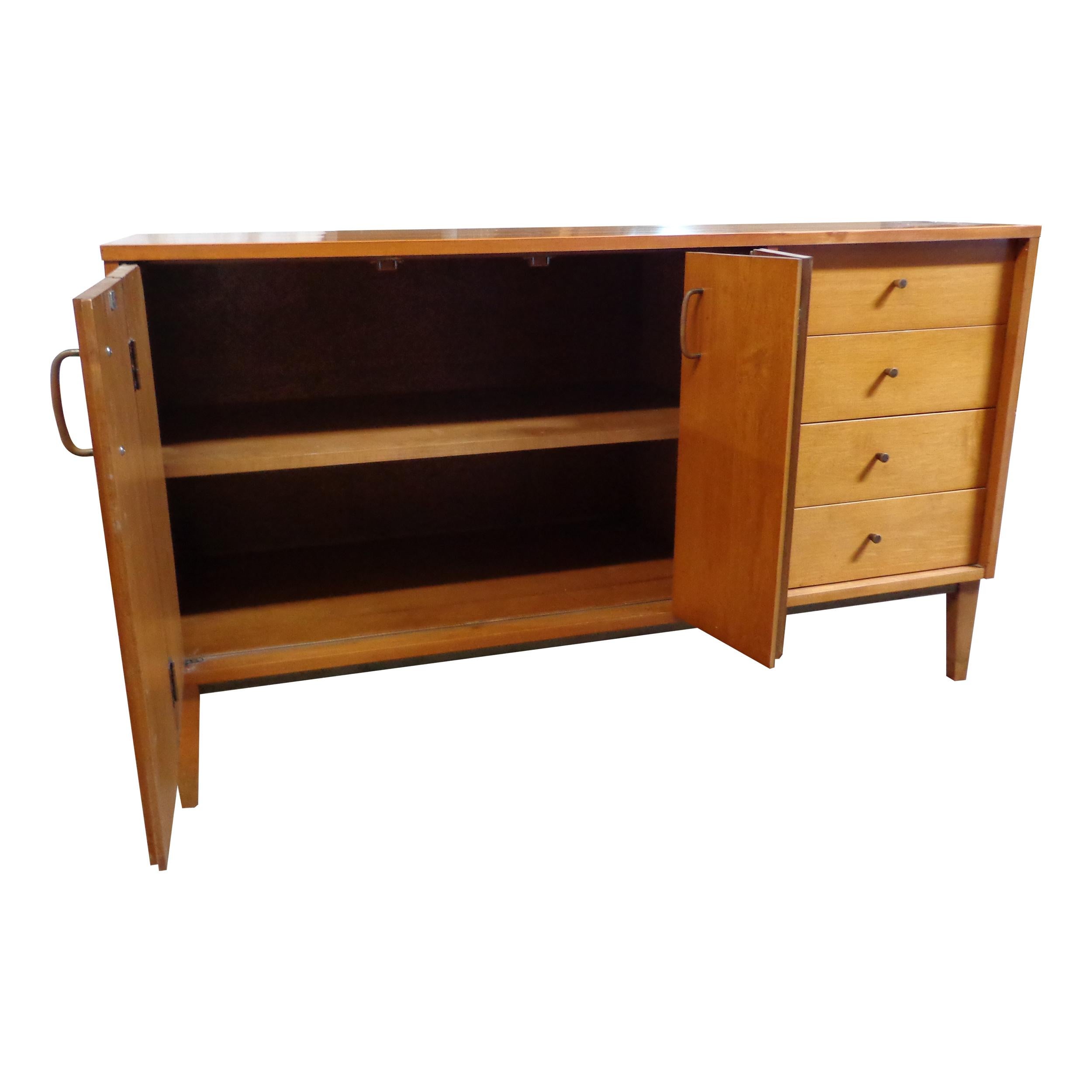 Paul McCobb Planner Group Sideboard Credenza In Good Condition For Sale In Pasadena, TX