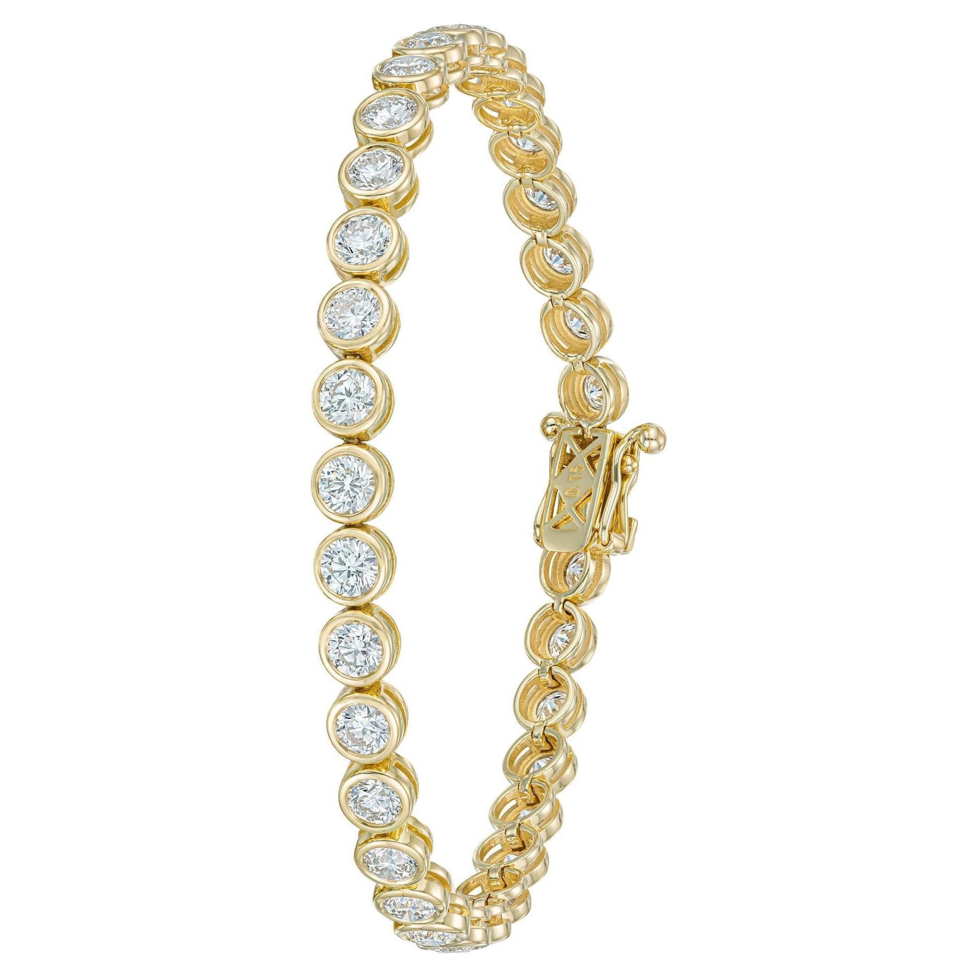Bracelet tennis en or jaune 18 carats serti d
un diamant naturel de 5,40 carats monté en serti clos