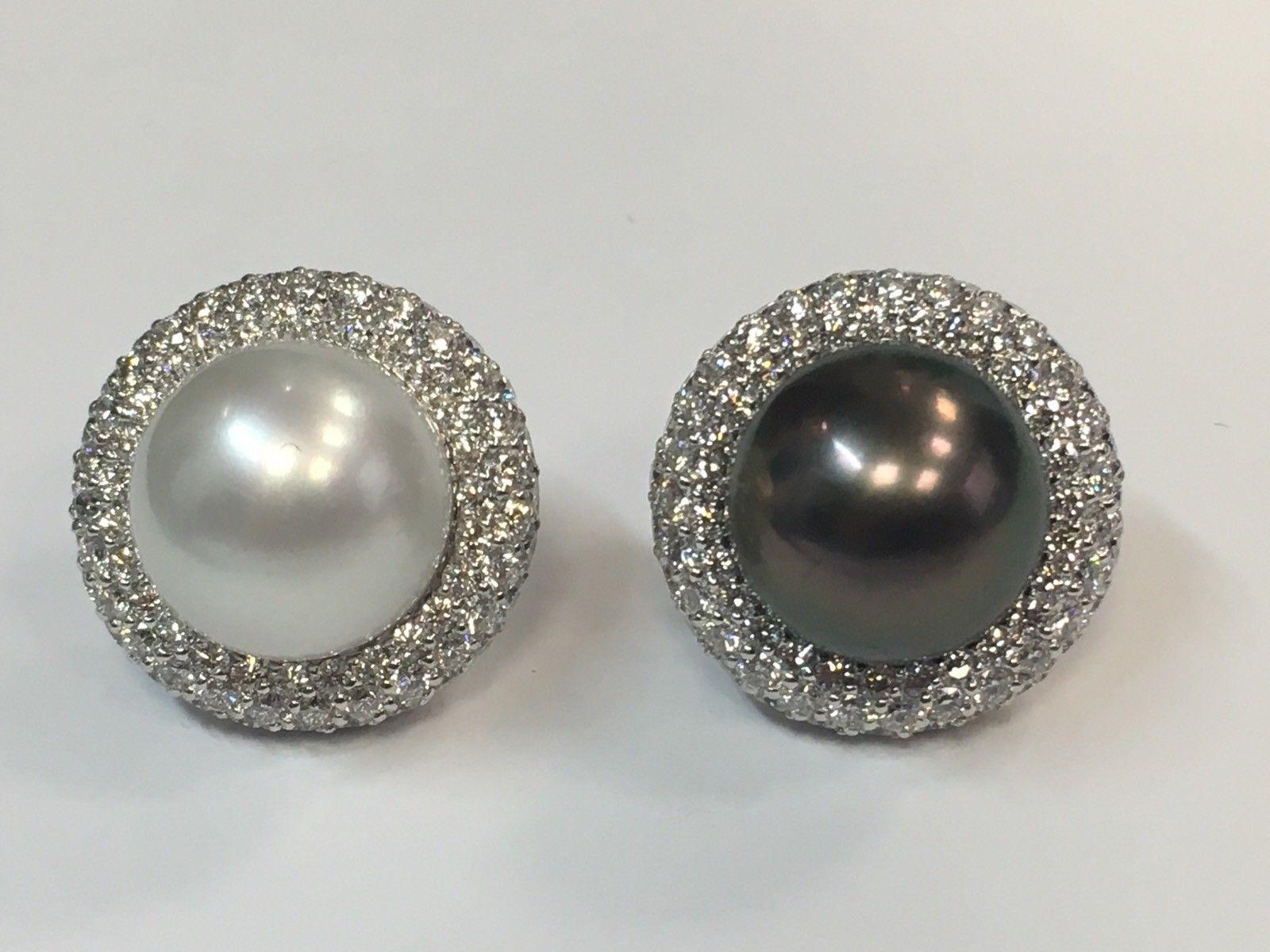 Women's 5.40 Carat Natural Diamond and Black Tahitian and South Sea Pearl Gold Earrings For Sale