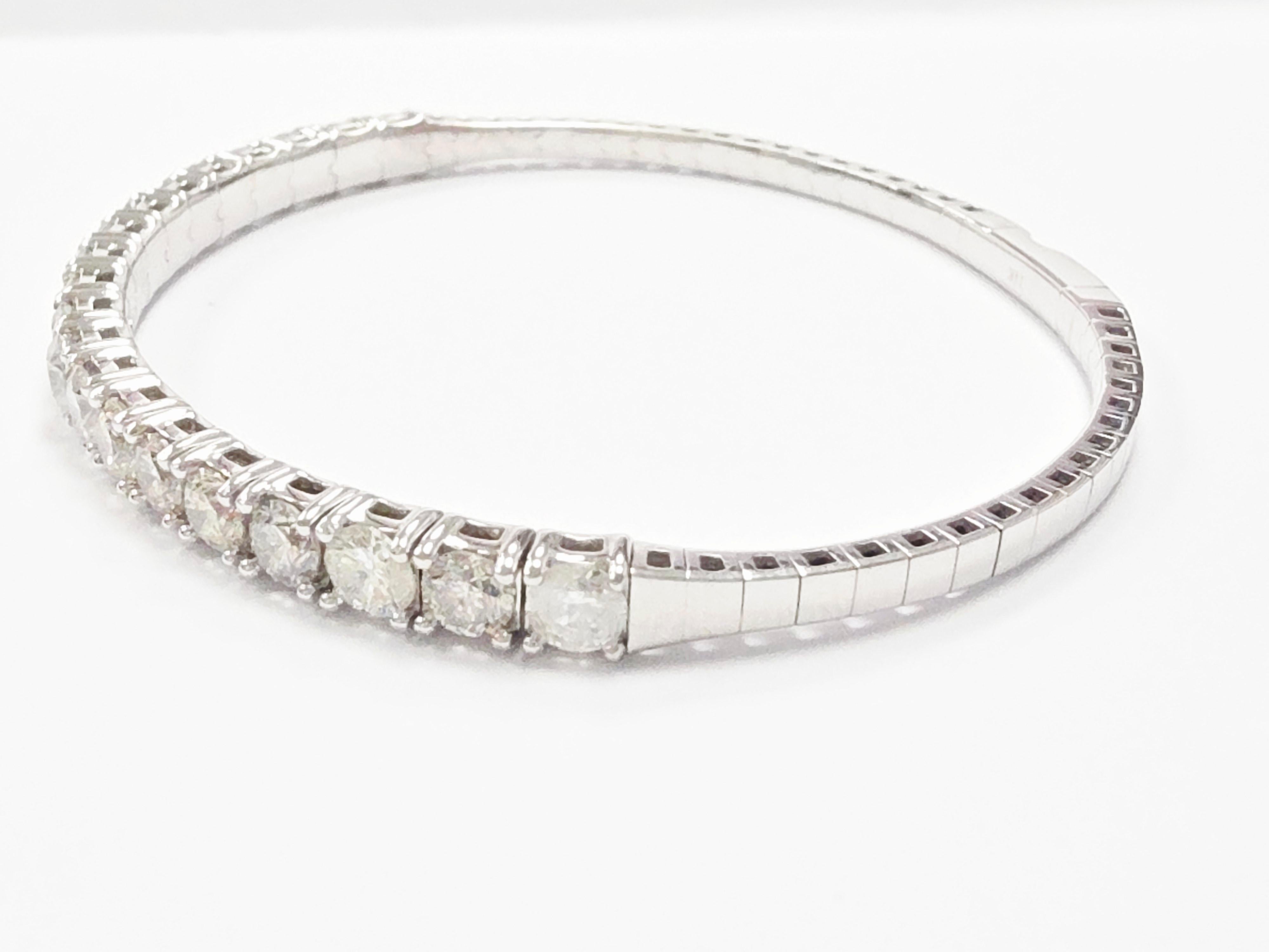 da uomo o donna Bangle flessibile con diamante naturale da 5,40 carati in oro bianco 14 carati in vendita