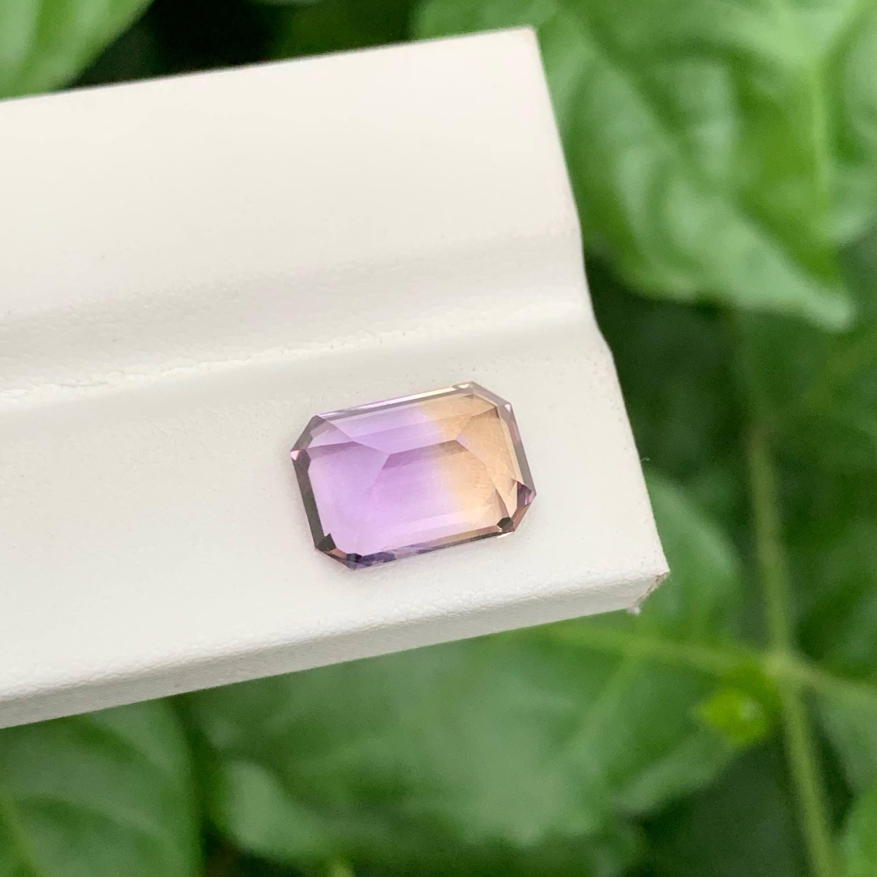Modern 5.40 Carat Natural Loose Bi Color Ametrine Stone Emerald Cut Bolivian Gemstone For Sale