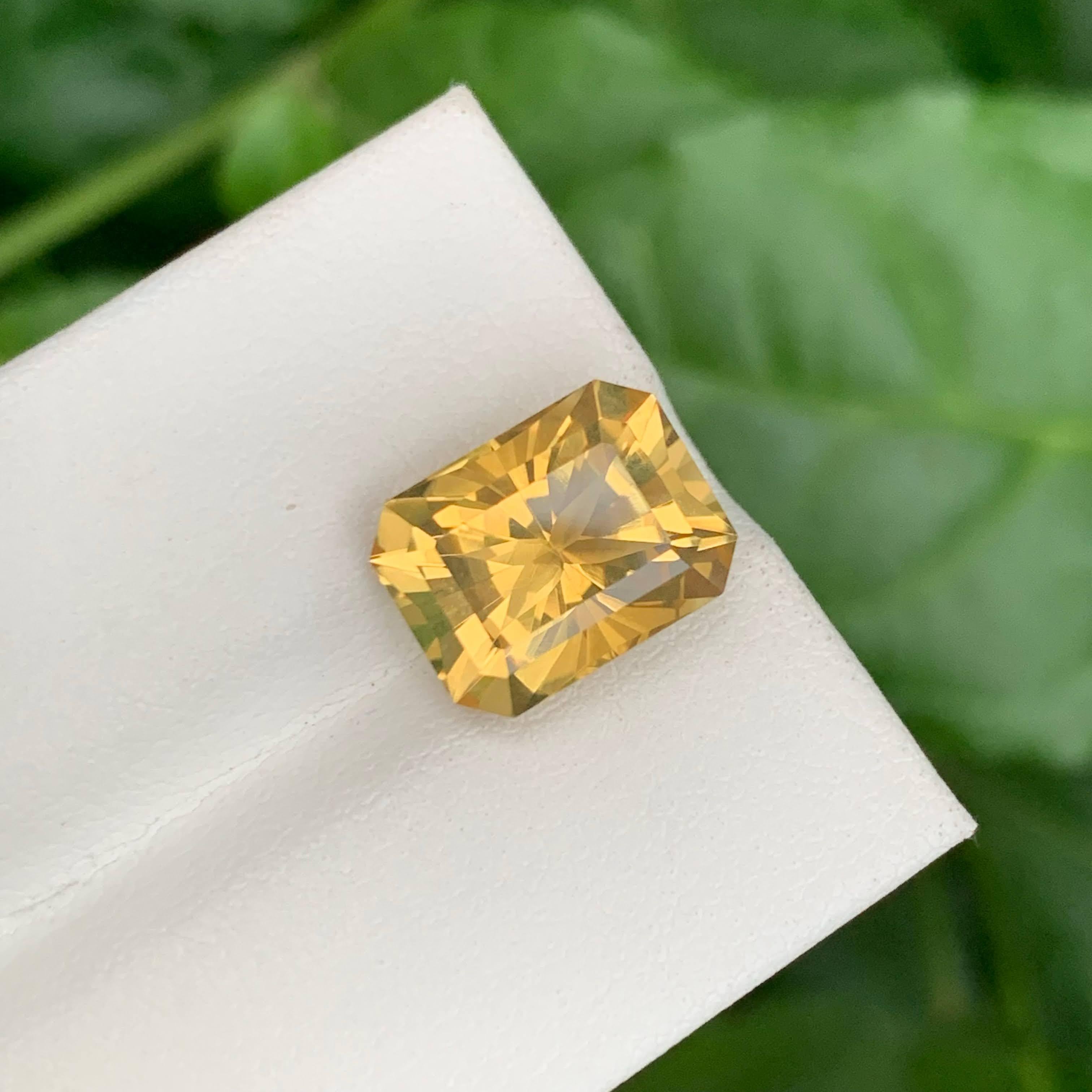 Women's or Men's 5.40 Carat Natural Loose Golden Citrine Stone Custom Precision Cut African Gem For Sale