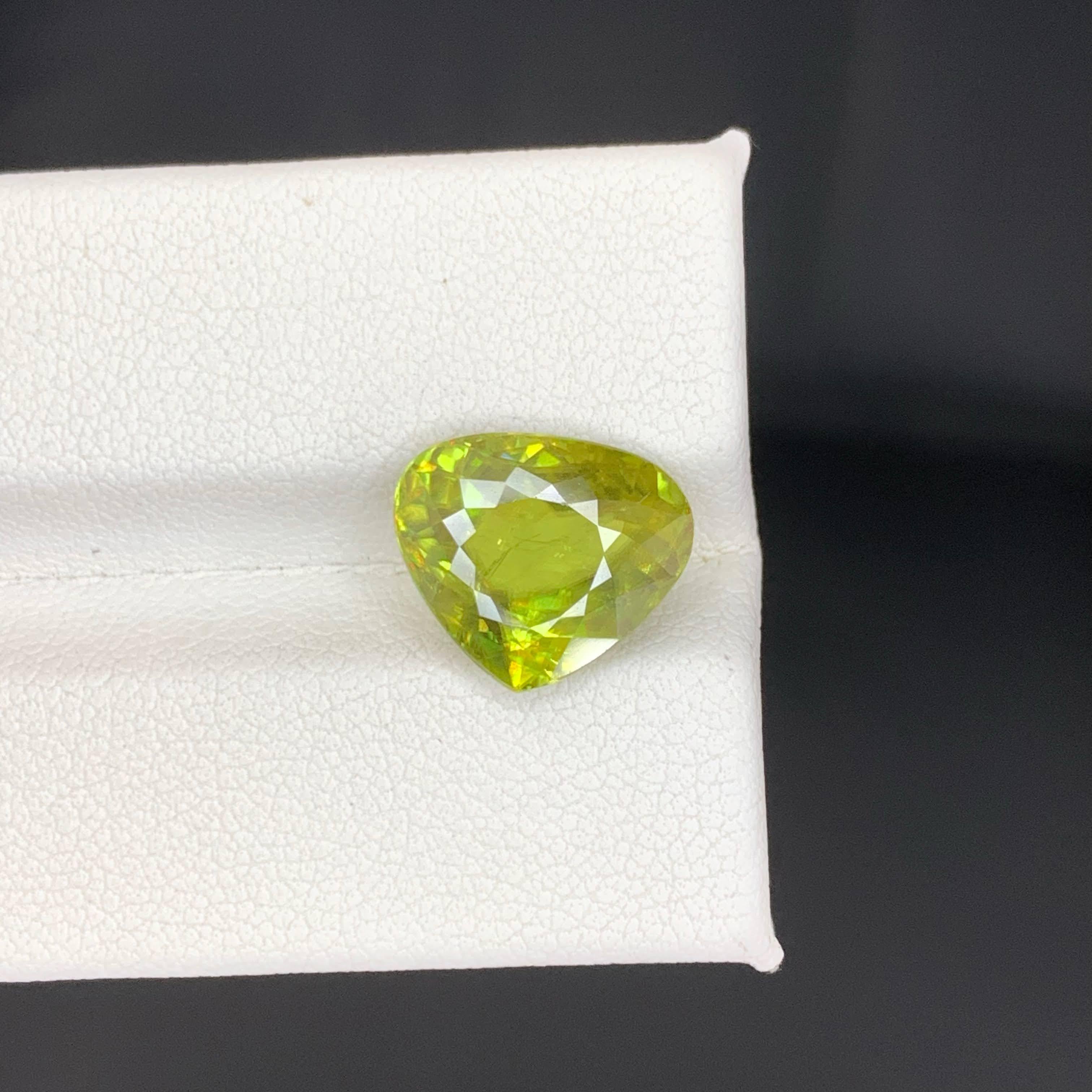 5.40 Carat Natural Loose Green Sphene Stone Heart Shape Madagascar's Gemstone (pierre précieuse de Madagascar) en vente 5