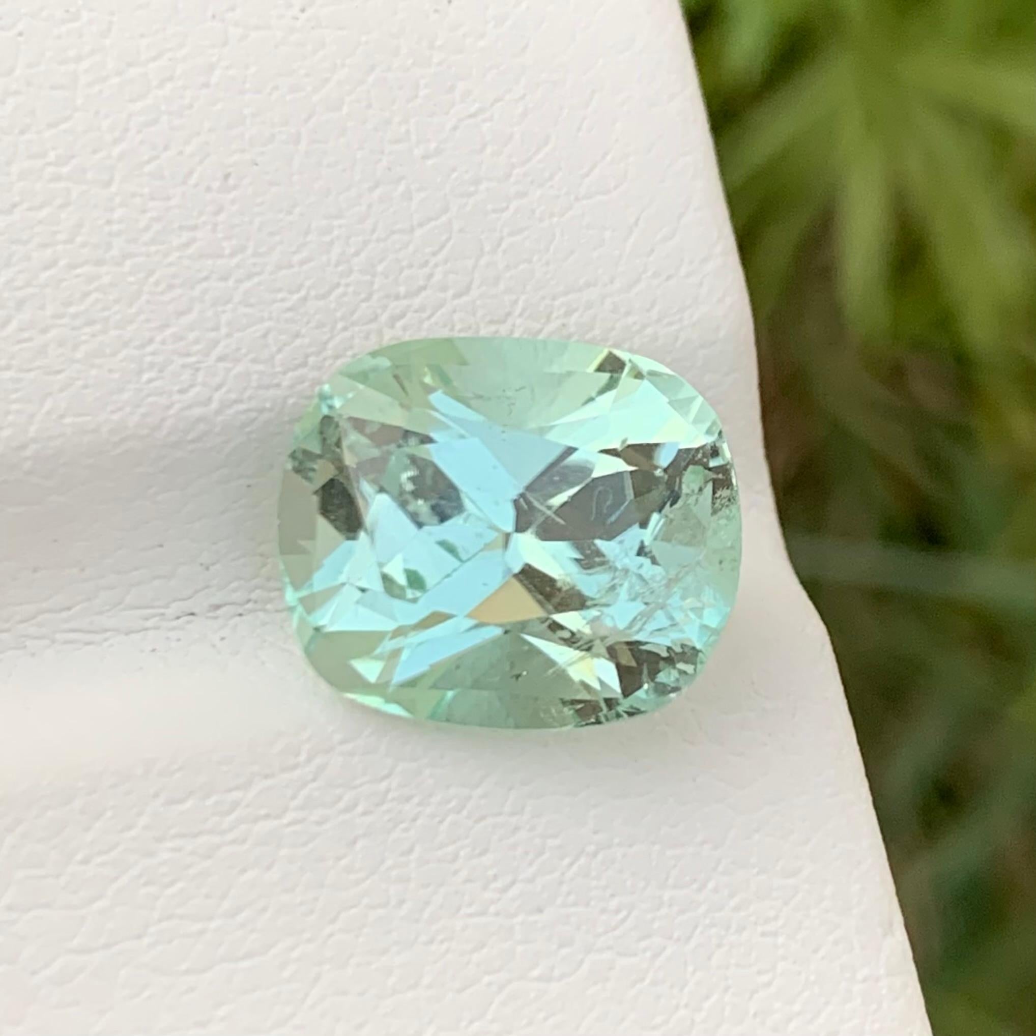 Tourmaline verte en vrac

Poids : 5.40 Carats
Dimension : 11,6 x 9,8 x 7,5 mm
Couleur : Vert menthe
Origine : Afghanistan
Certificat : Sur demande
Traitement : Non
Clarté : Légèrement incluse 

La tourmaline est une pierre précieuse captivante