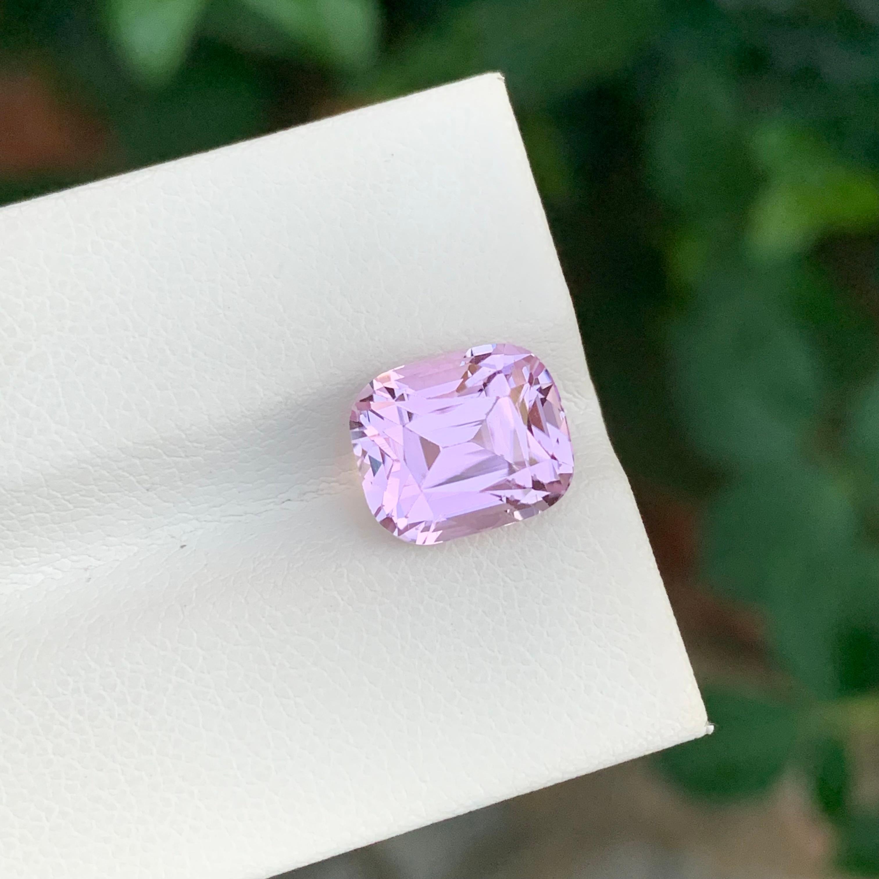 5,40 Carati Nature Kunzite rosa sciolta a forma di cuscino Gemma in vendita 4